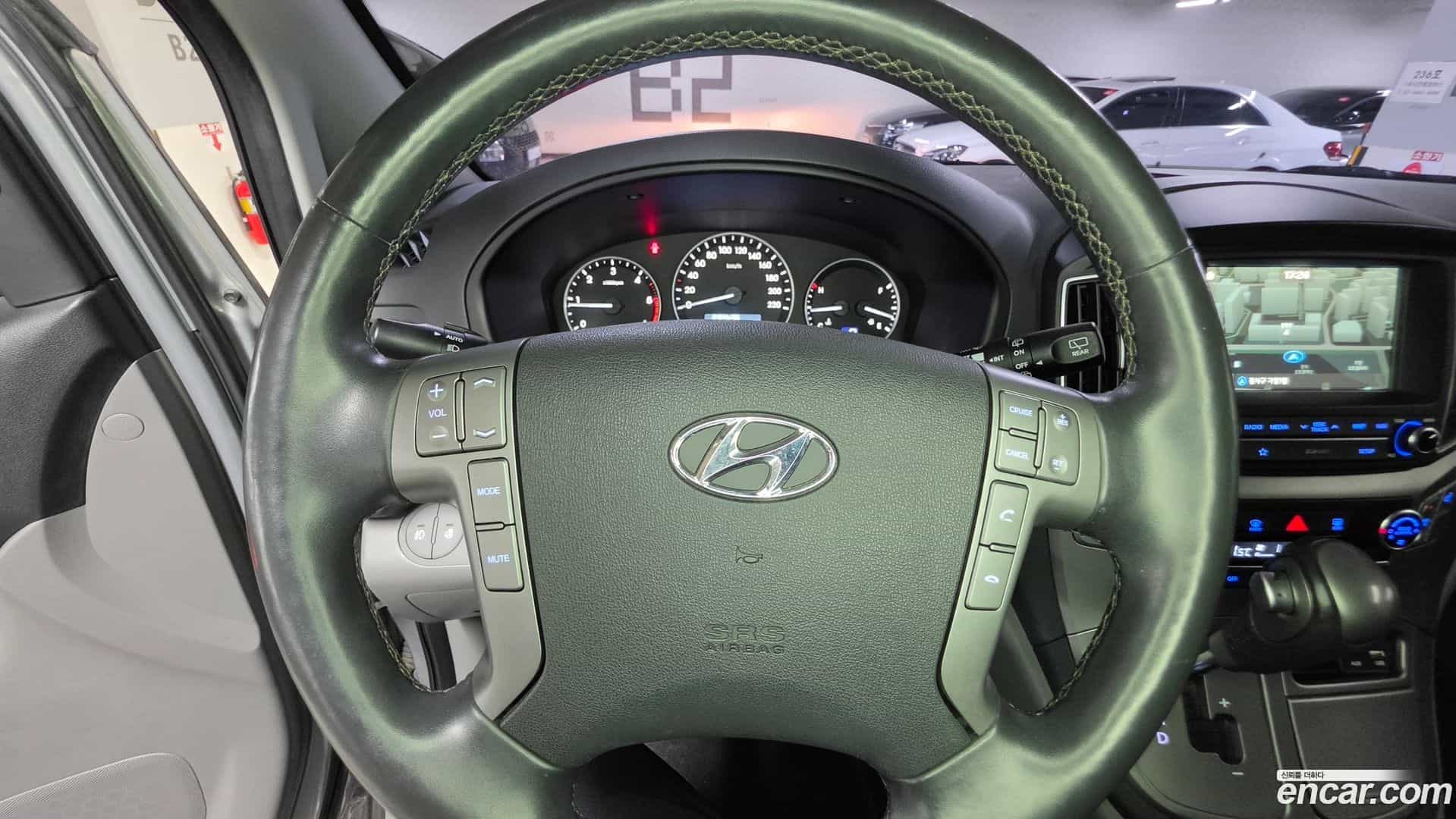 Starex Hyundai 2019.2-OPTION-021