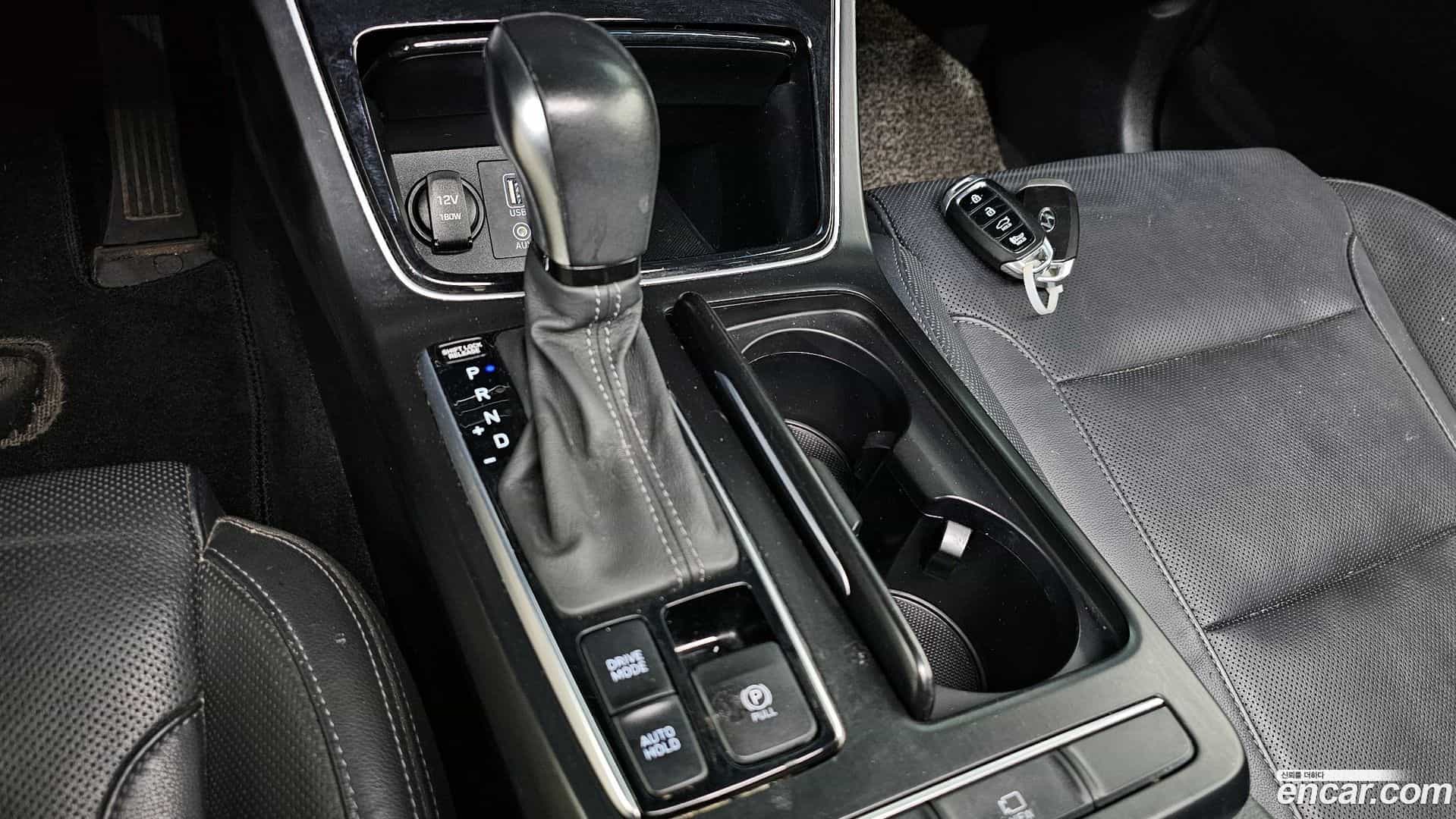 Grandeur Hyundai 2019.4-INNER-009