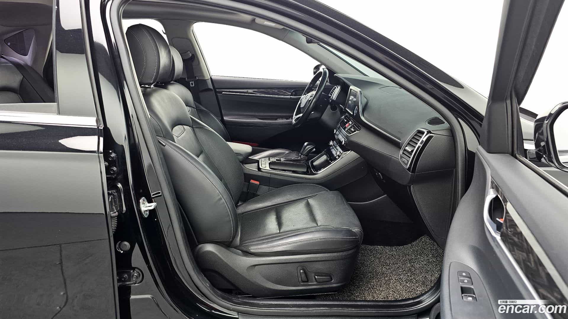 Grandeur Hyundai 2019.4-OPTION-015