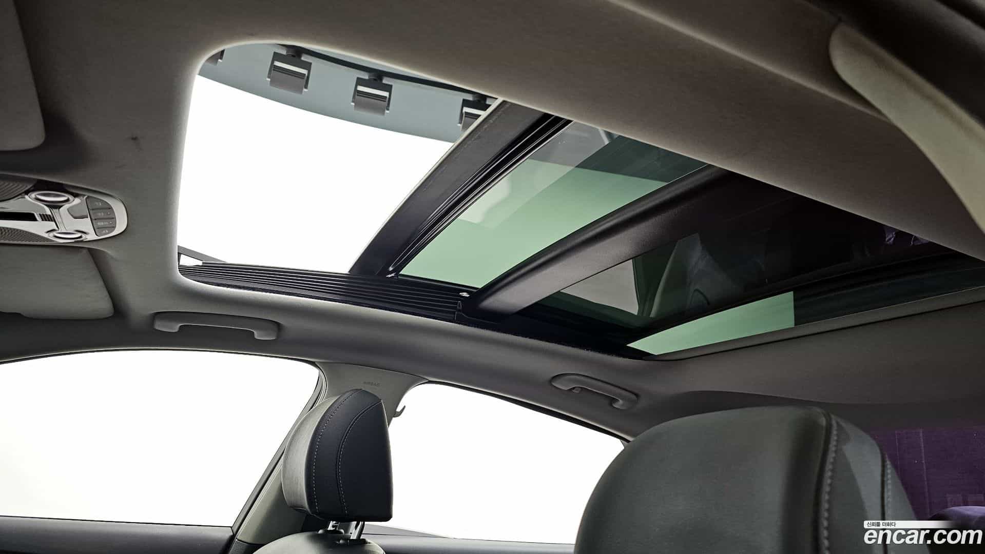 Grandeur Hyundai 2019.4-OPTION-023