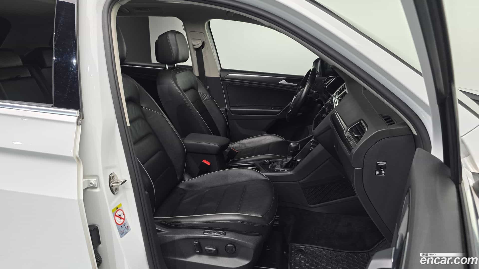 Tiguan Volkswagen 2020.6-INNER-010