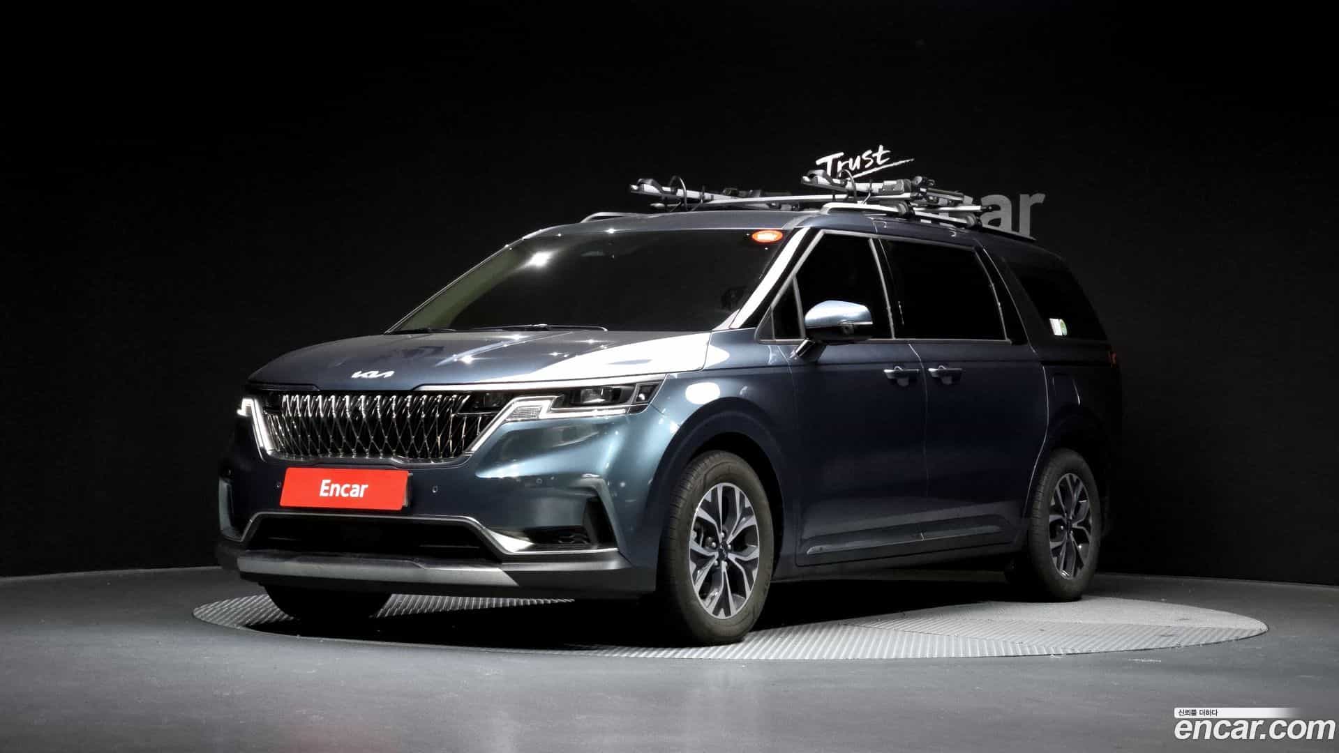 Canival Kia 2023.11-OUTER-001
