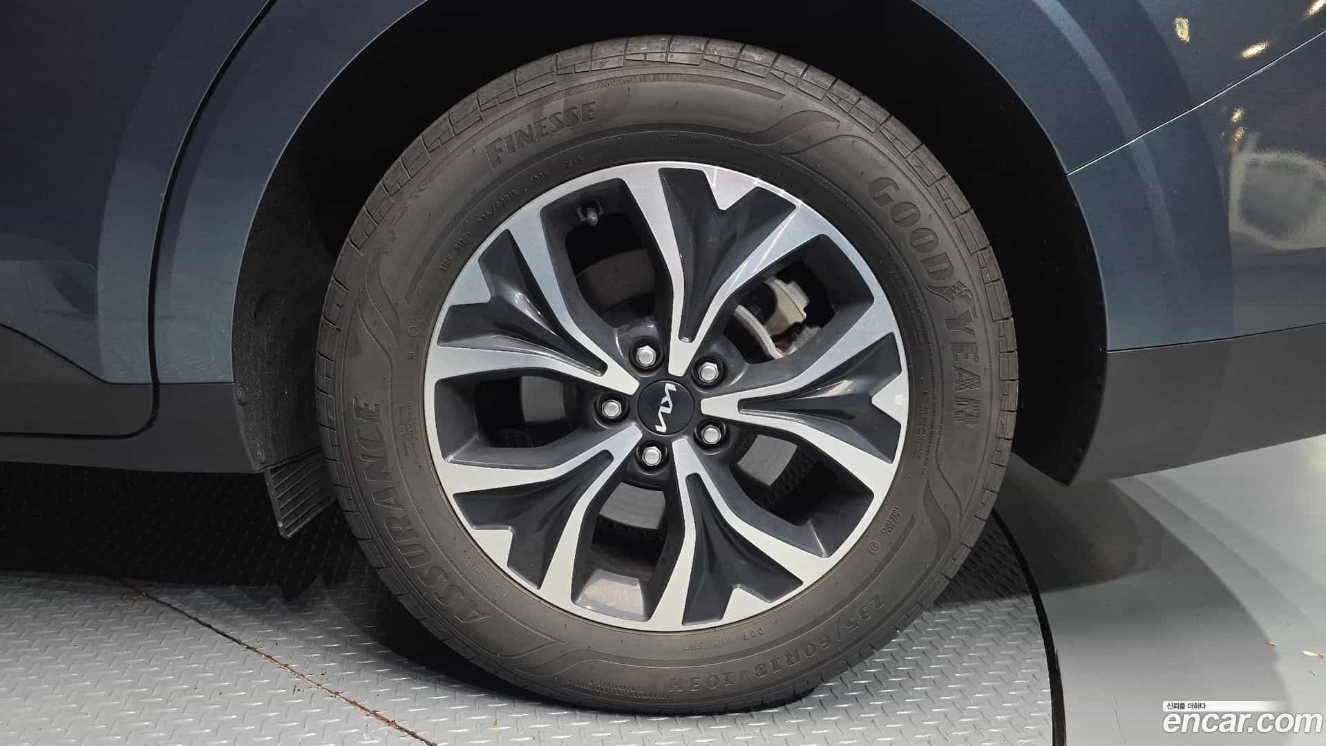 Canival Kia 2023.11-OUTER-005