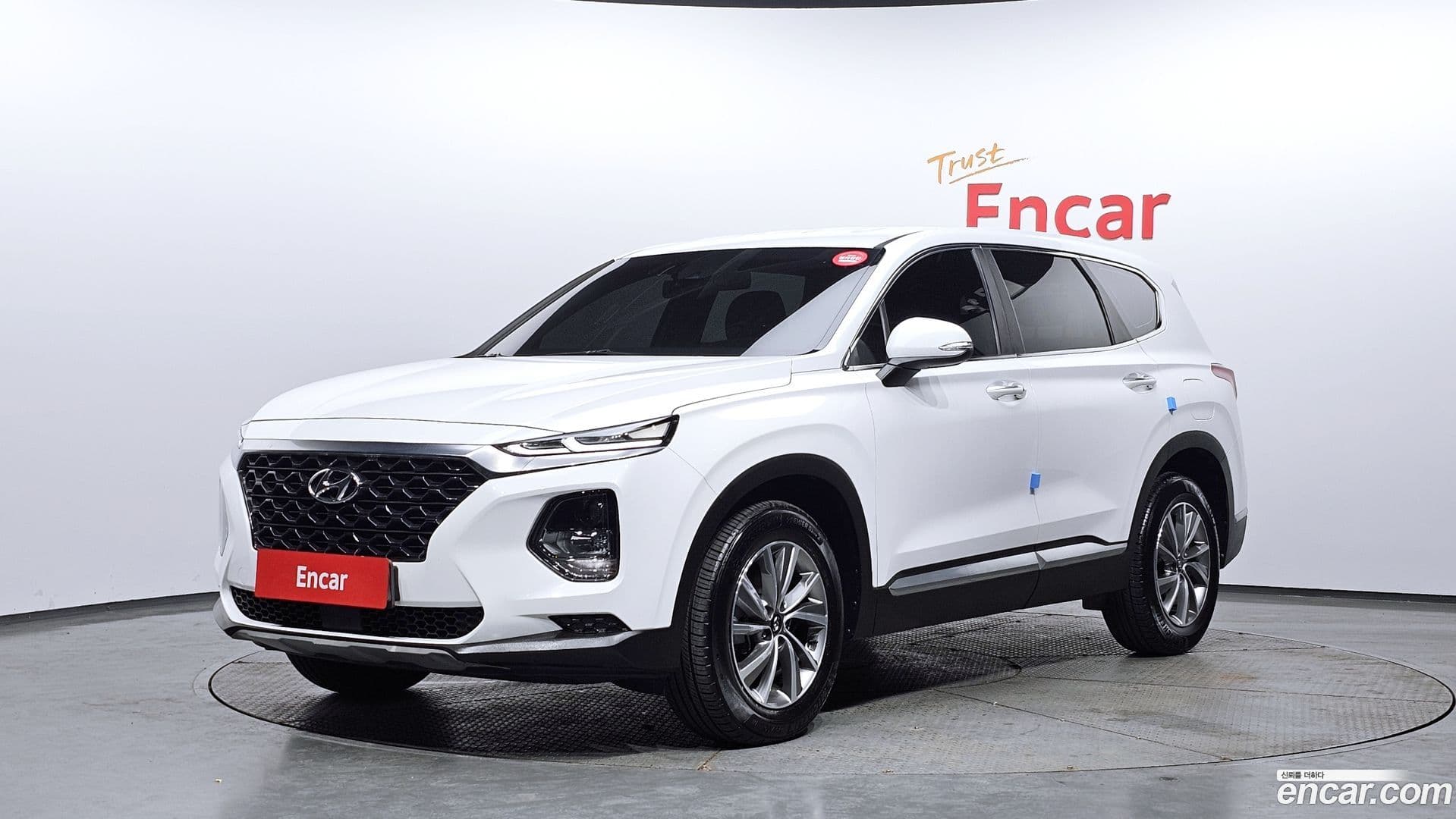 Main__Slider__Photo:Santafe Hyundai 2020.5-0
