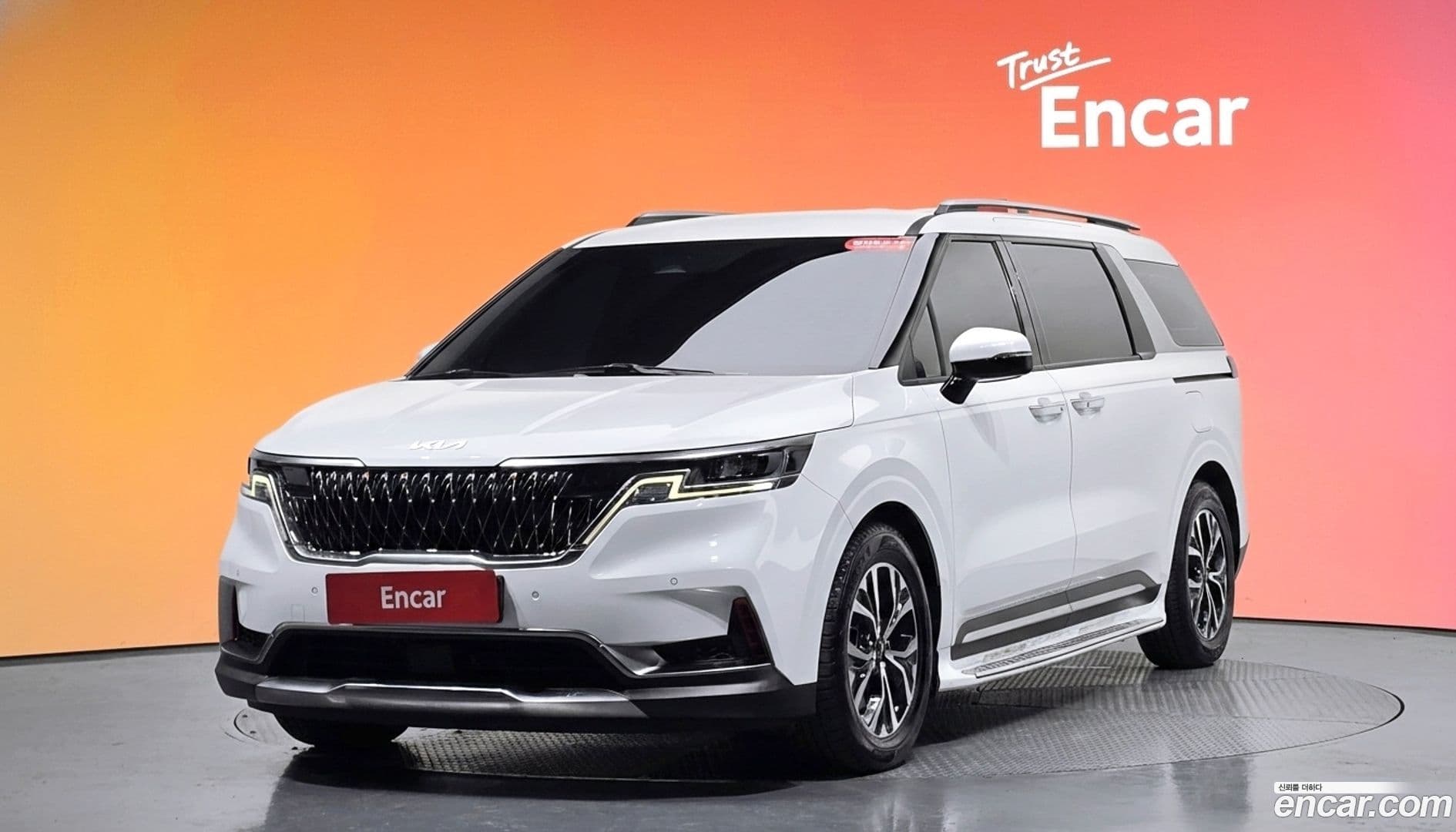 Main__Slider__Photo:Canival Kia 2022.2-0