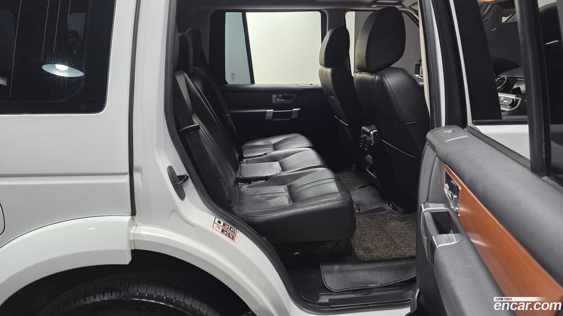 Discovery Land Rover 2015.11-OPTION-016