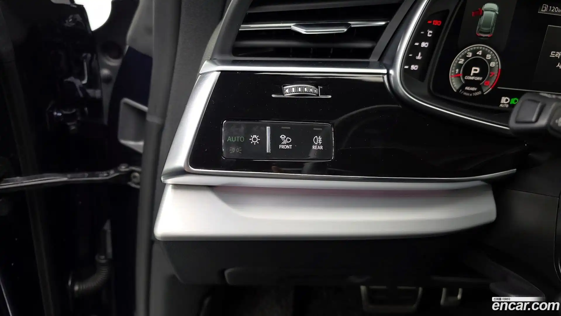 Q8 Audi 2022.9-OPTION-017