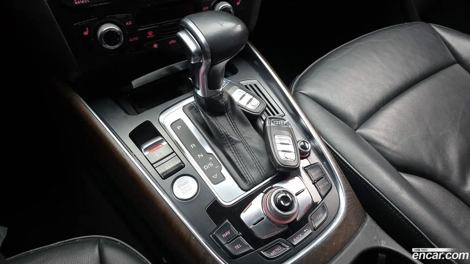 Q5 Audi 2015.10-INNER-009