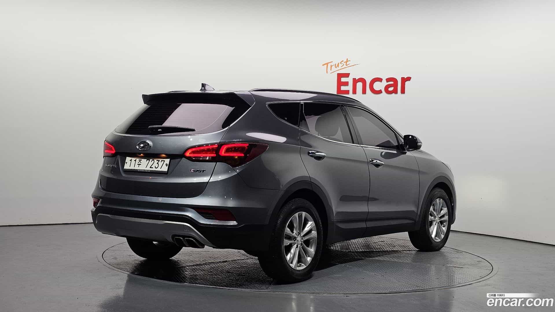 Santafe Hyundai 2015.7-OUTER-002