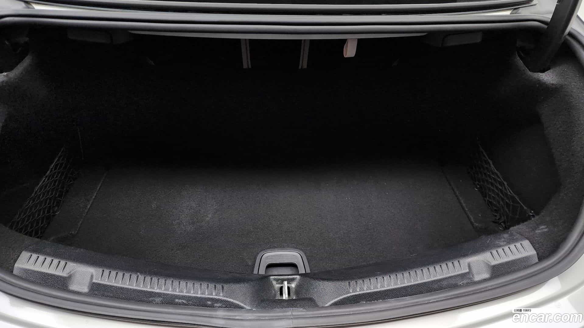 E-Class Mercedes-Benz 2020.2-OPTION-024