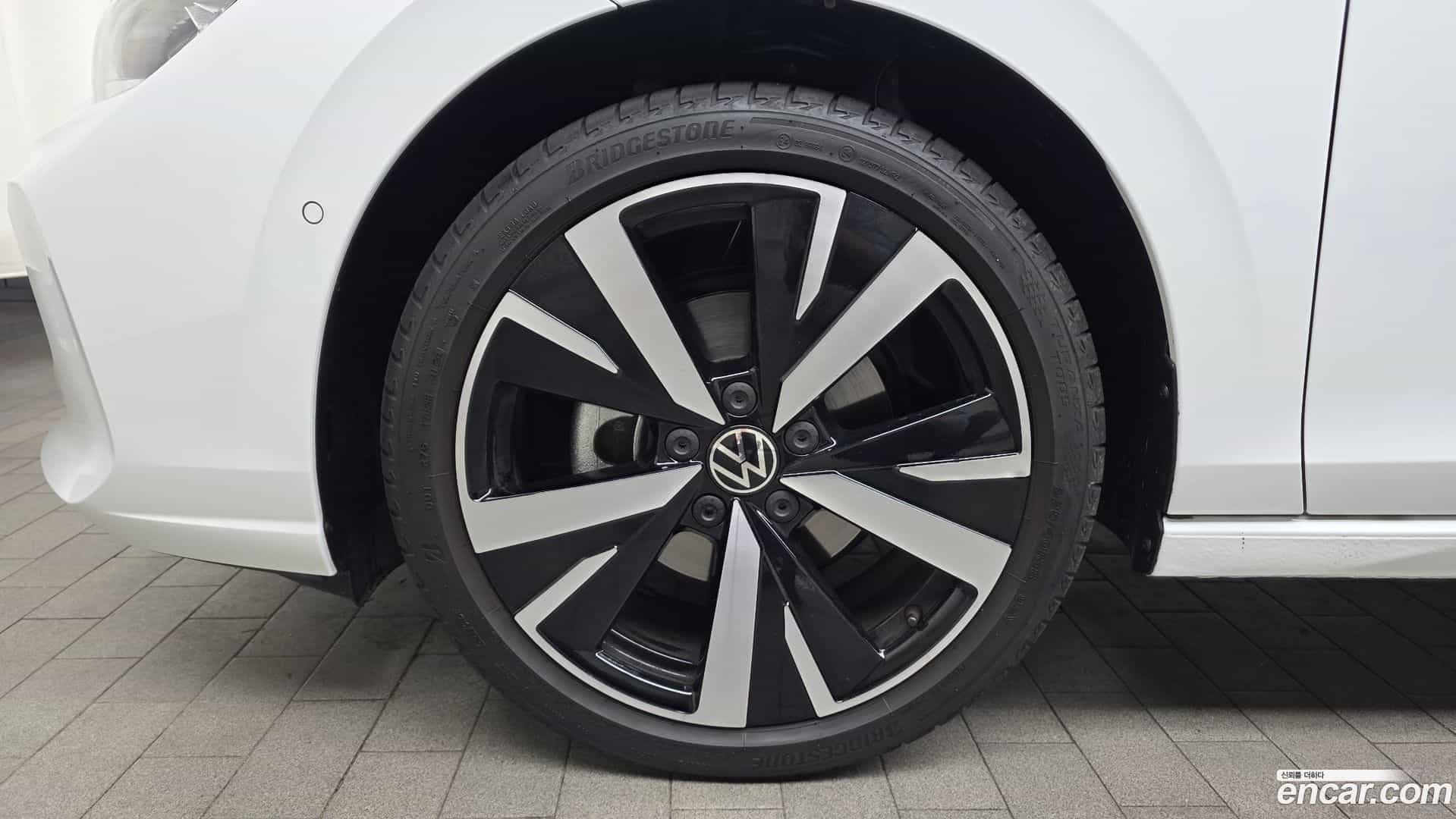 Golf Volkswagen 2025.5-OUTER-005