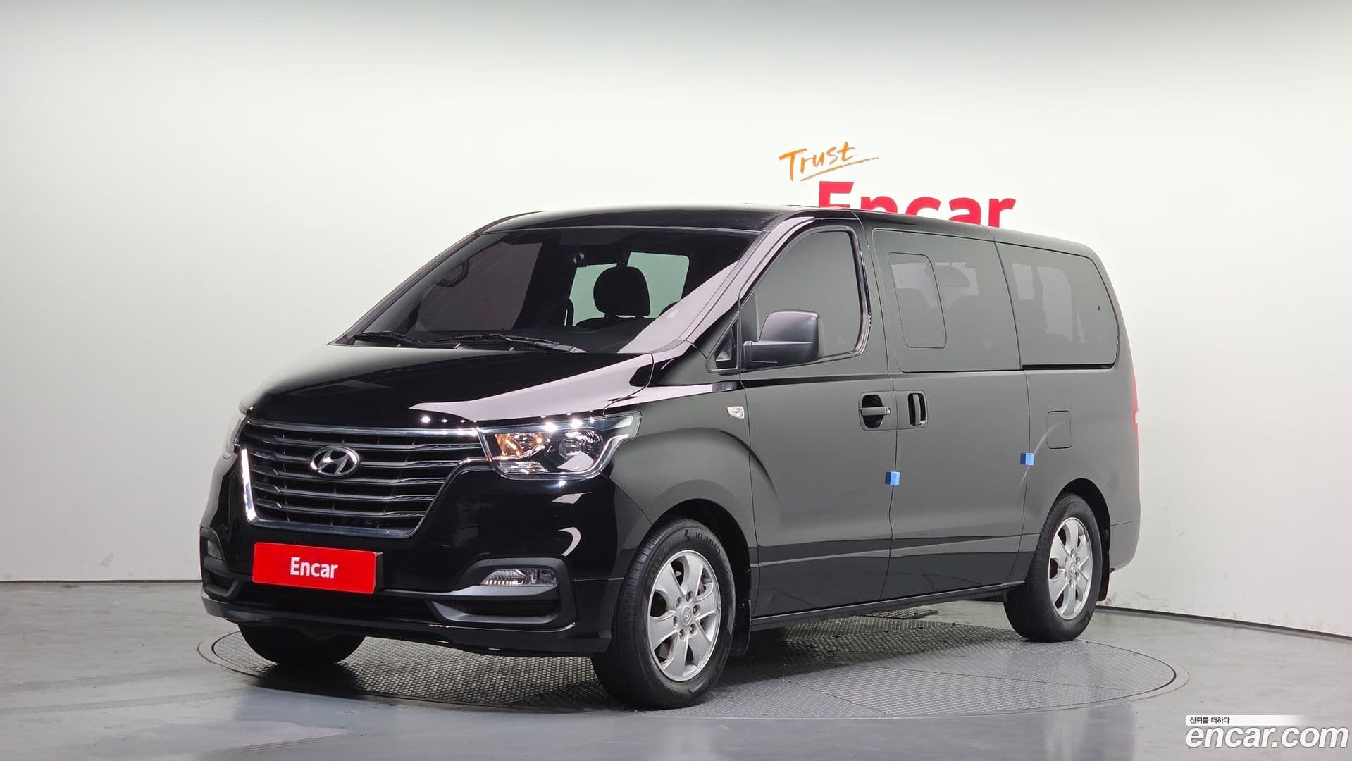 Main__Slider__Photo:Starex Hyundai 2019.0-0
