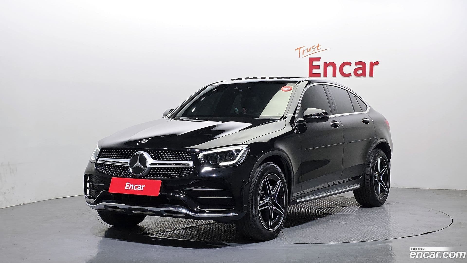 Main__Slider__Photo:GLC-Class Mercedes-Benz 2023.3-0