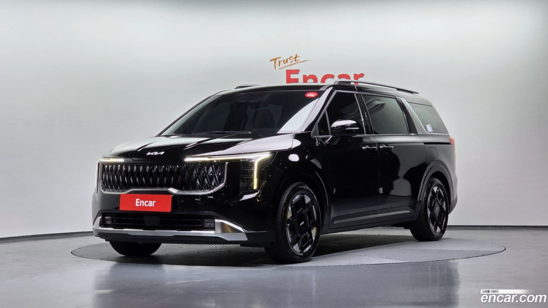 Main__Slider__Photo:Canival Kia 2024.0-0