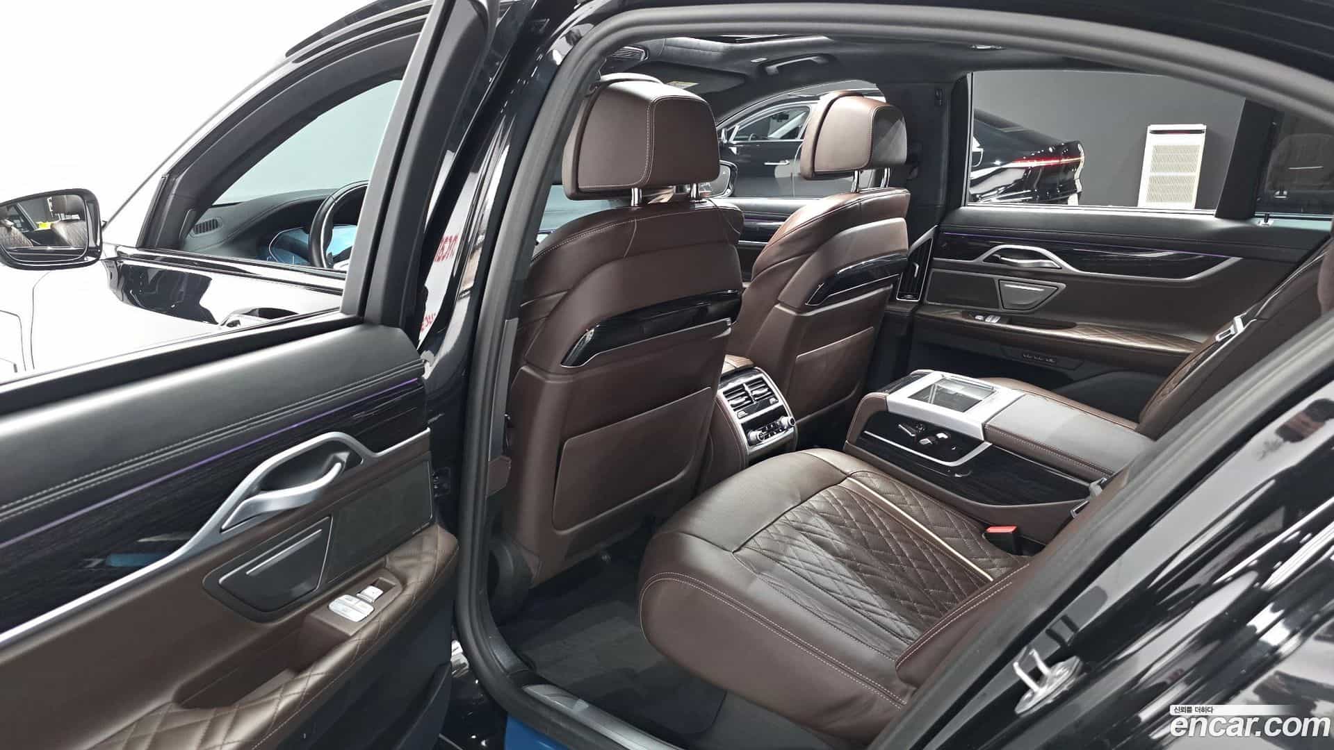 7-Series BMW 2021.10-OPTION-016
