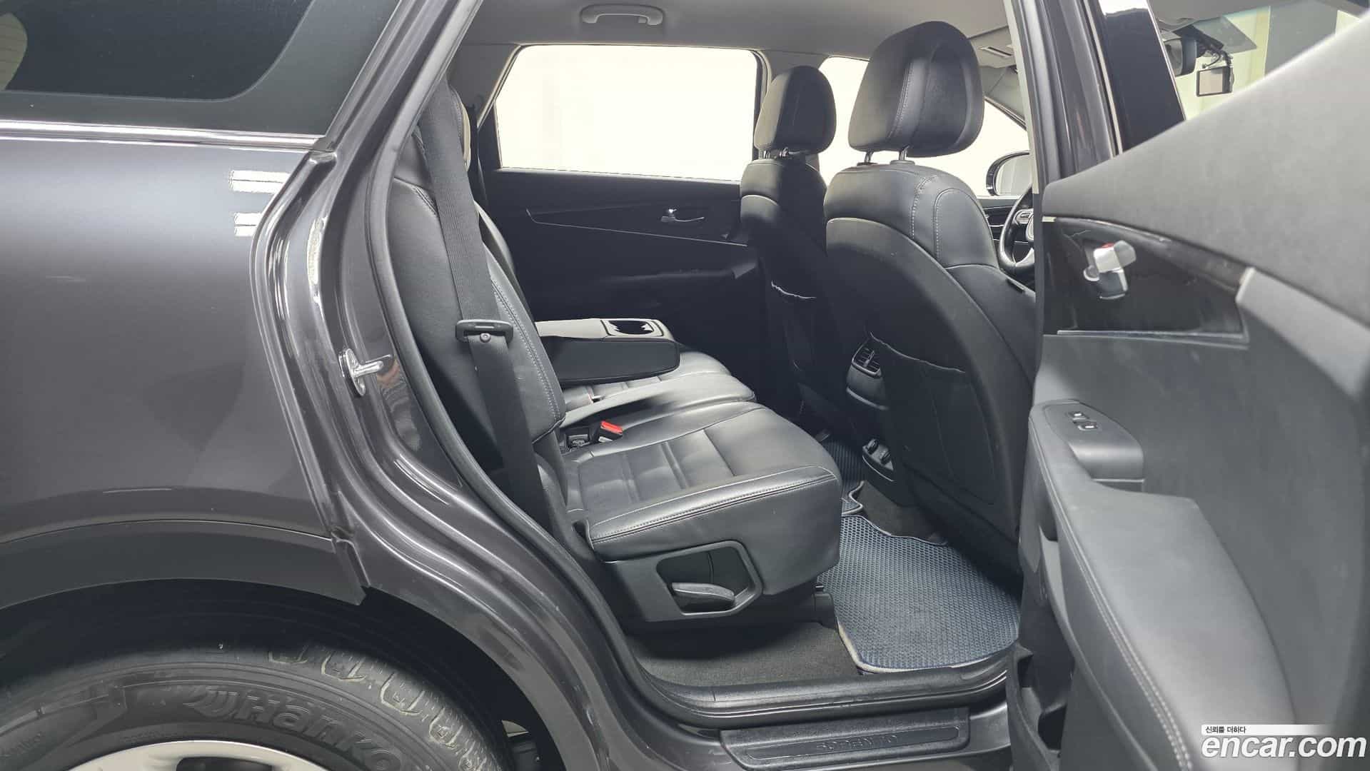 Sorento Kia 2017.0-OPTION-016
