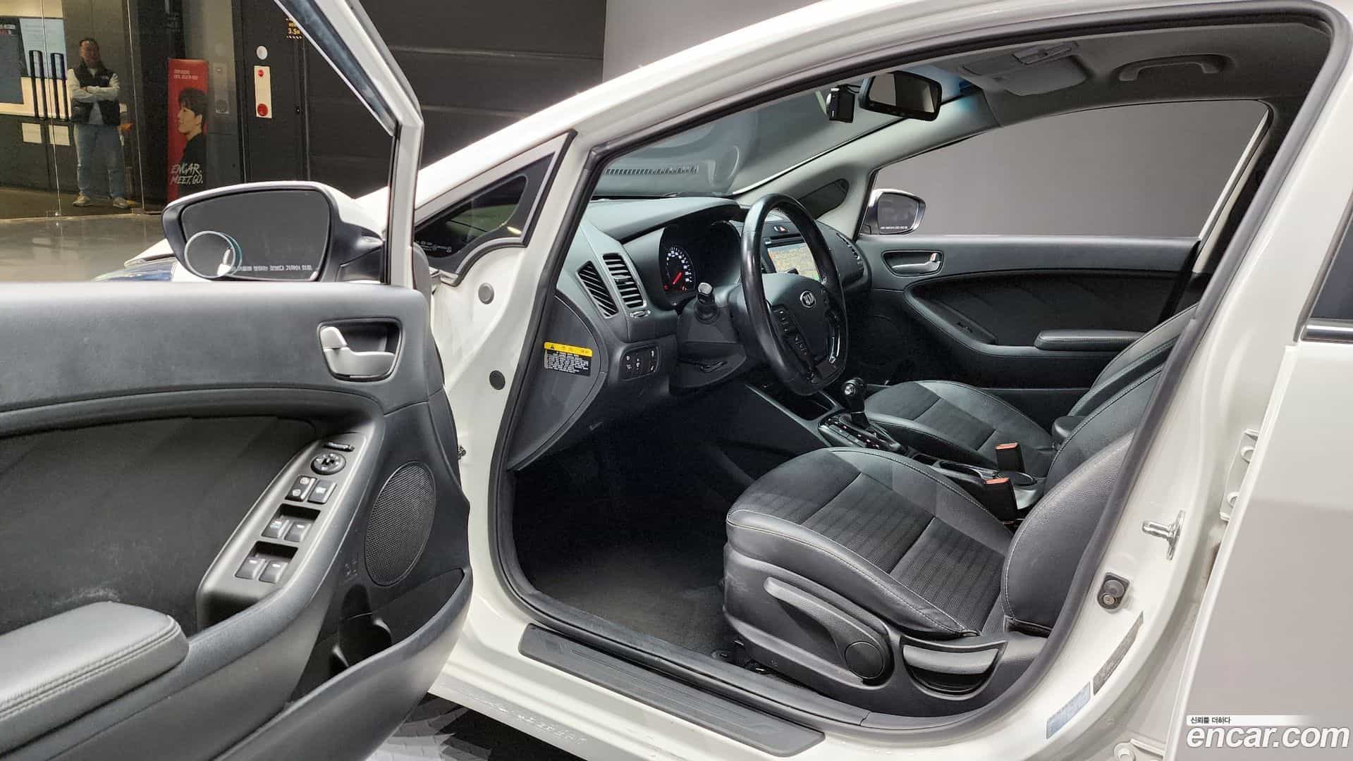 K3 Kia 2017.6-OPTION-015