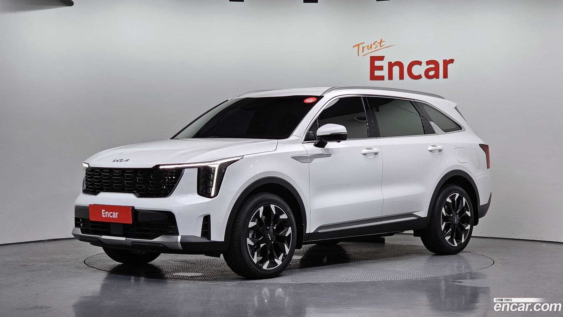 Main__Slider__Photo:Sorento Kia 2025.11-0