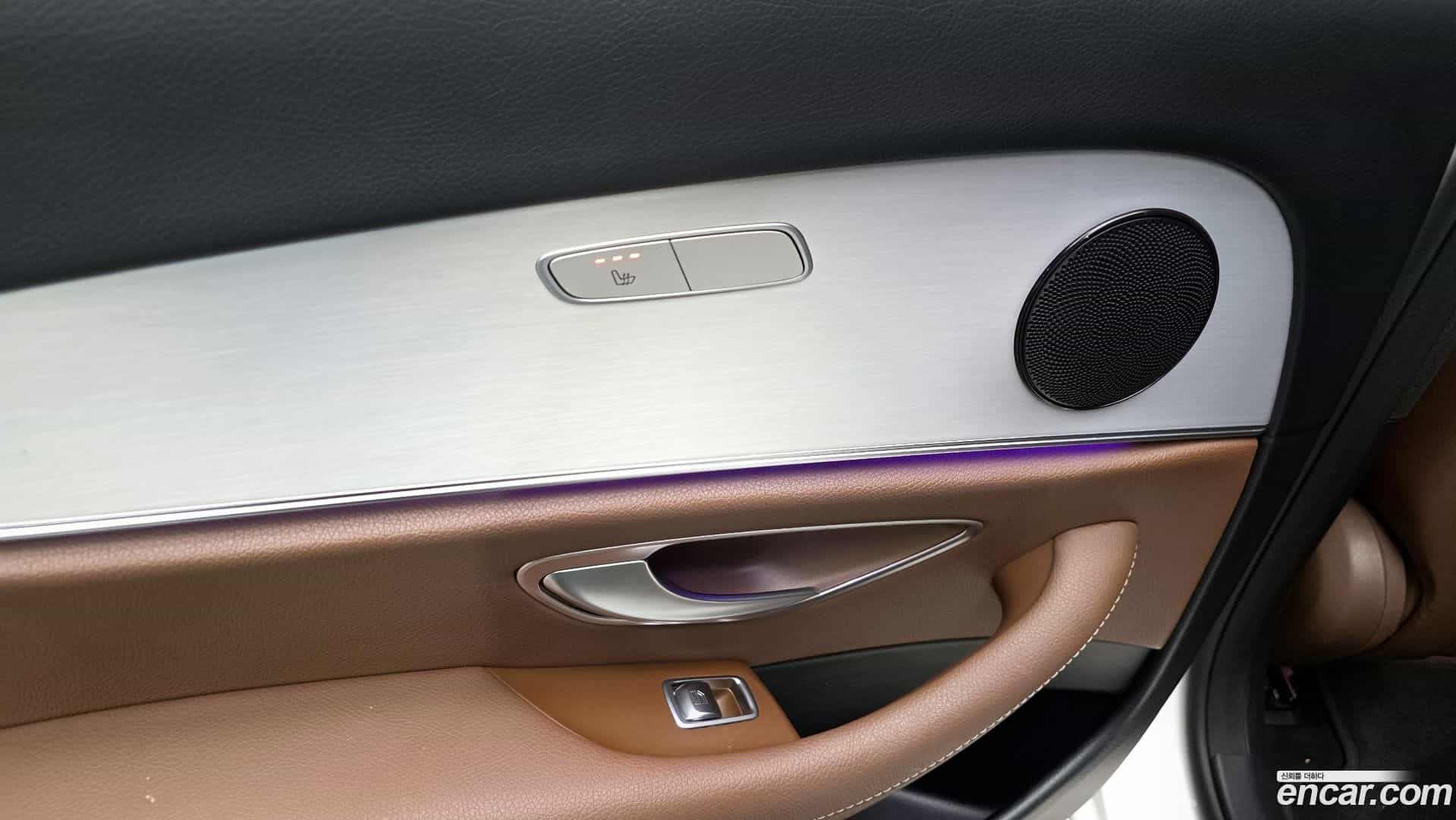 E-Class Mercedes-Benz 2020.11-OPTION-022
