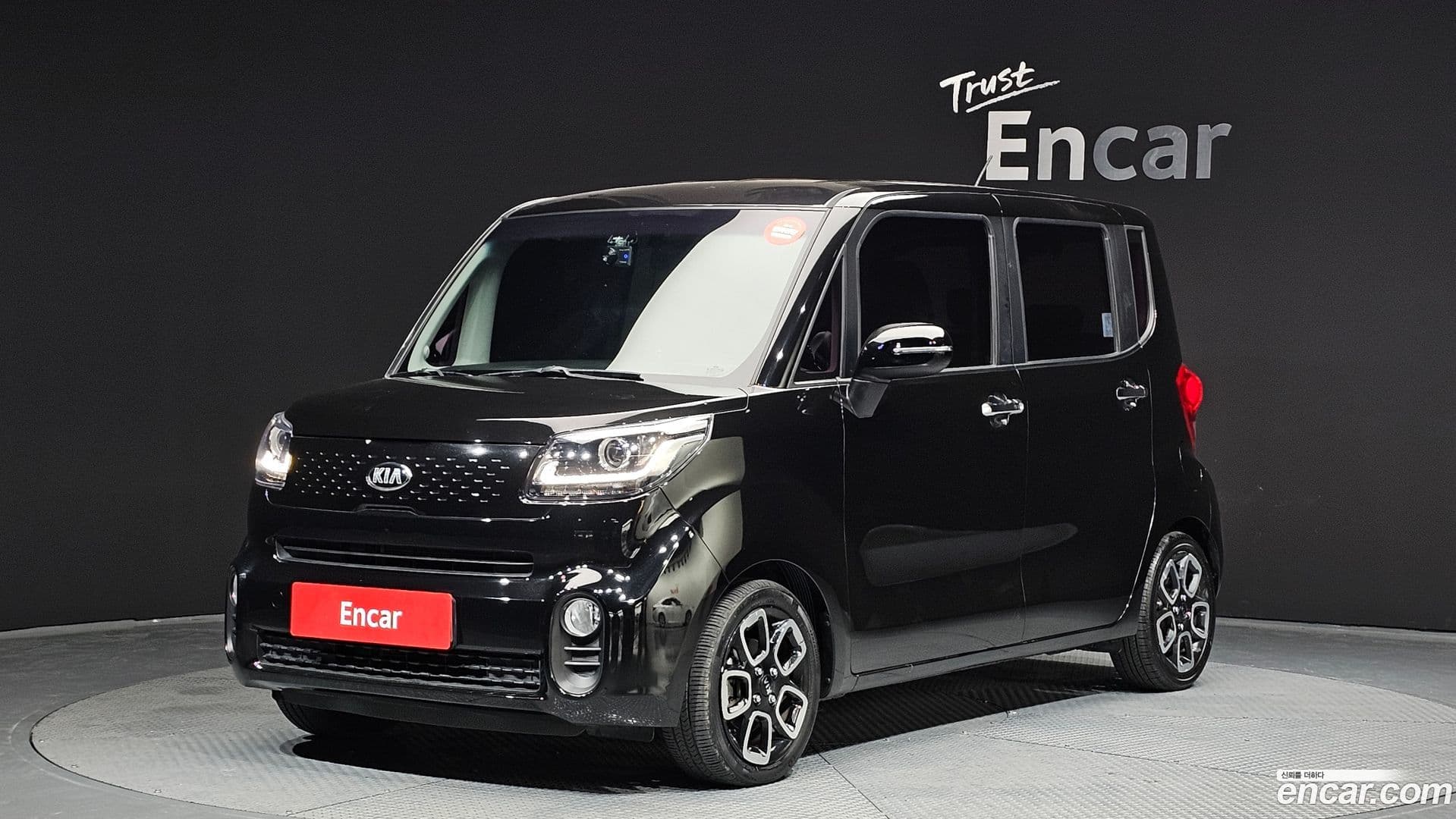 Main__Slider__Photo:RAY Kia 2018.2-0