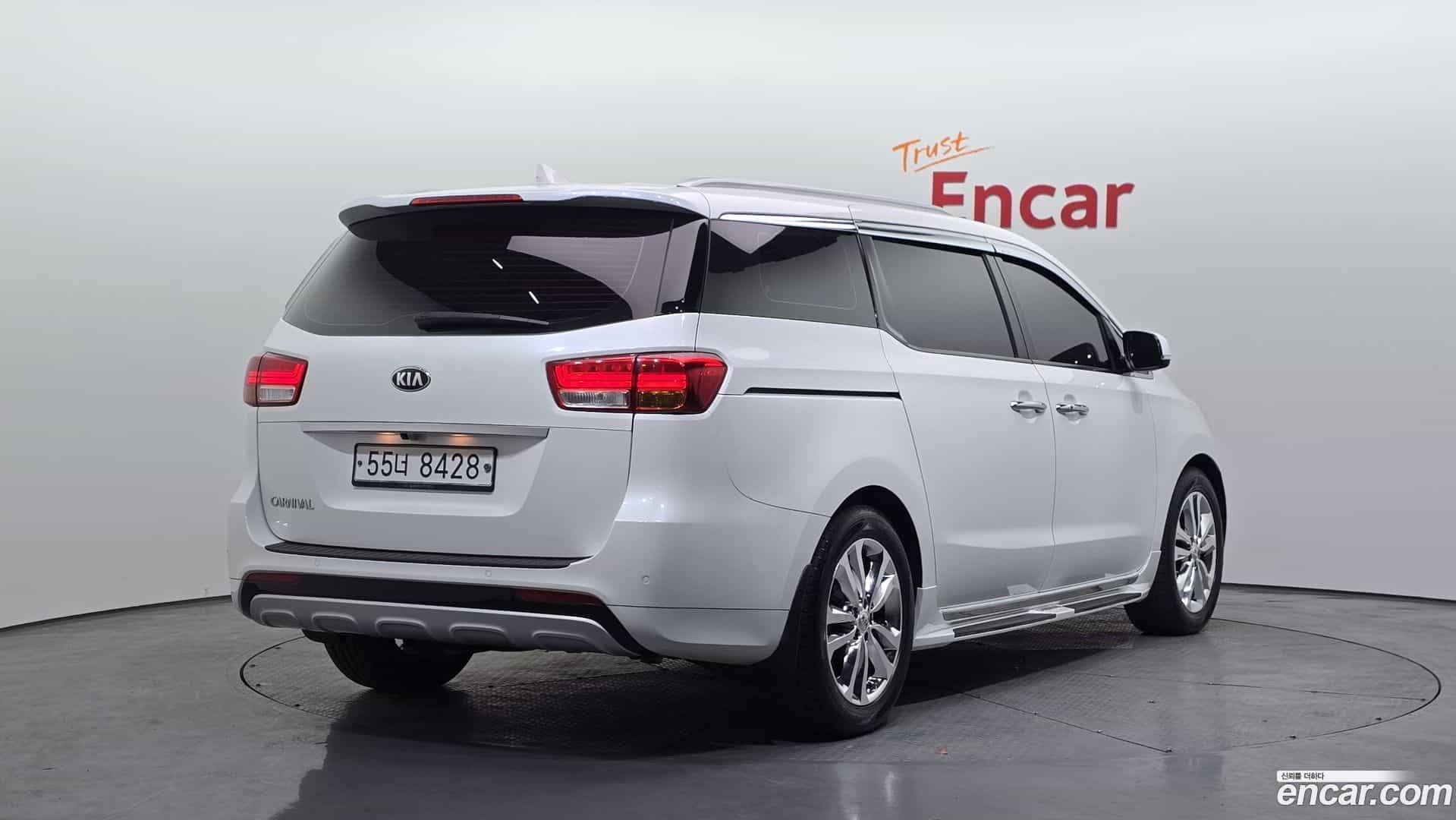 Canival Kia 2015.9-OUTER-002