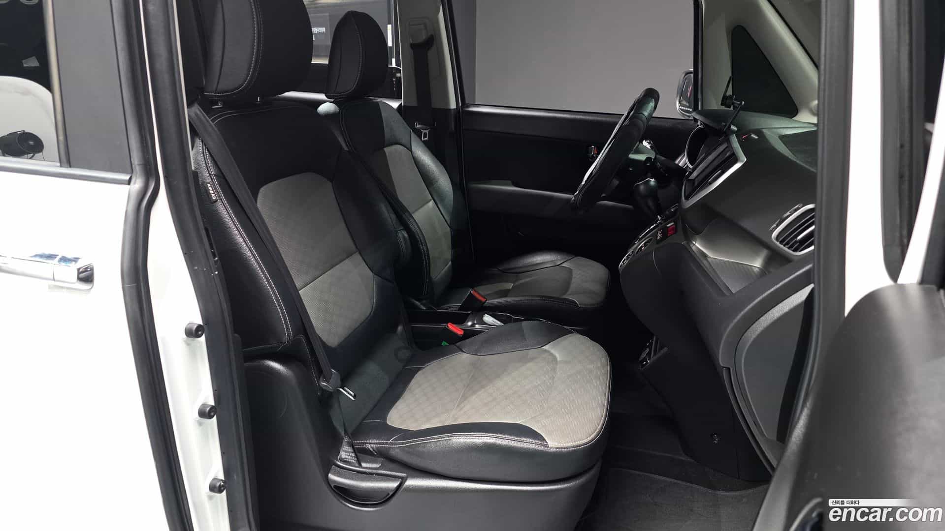 RAY Kia 2022.5-INNER-010
