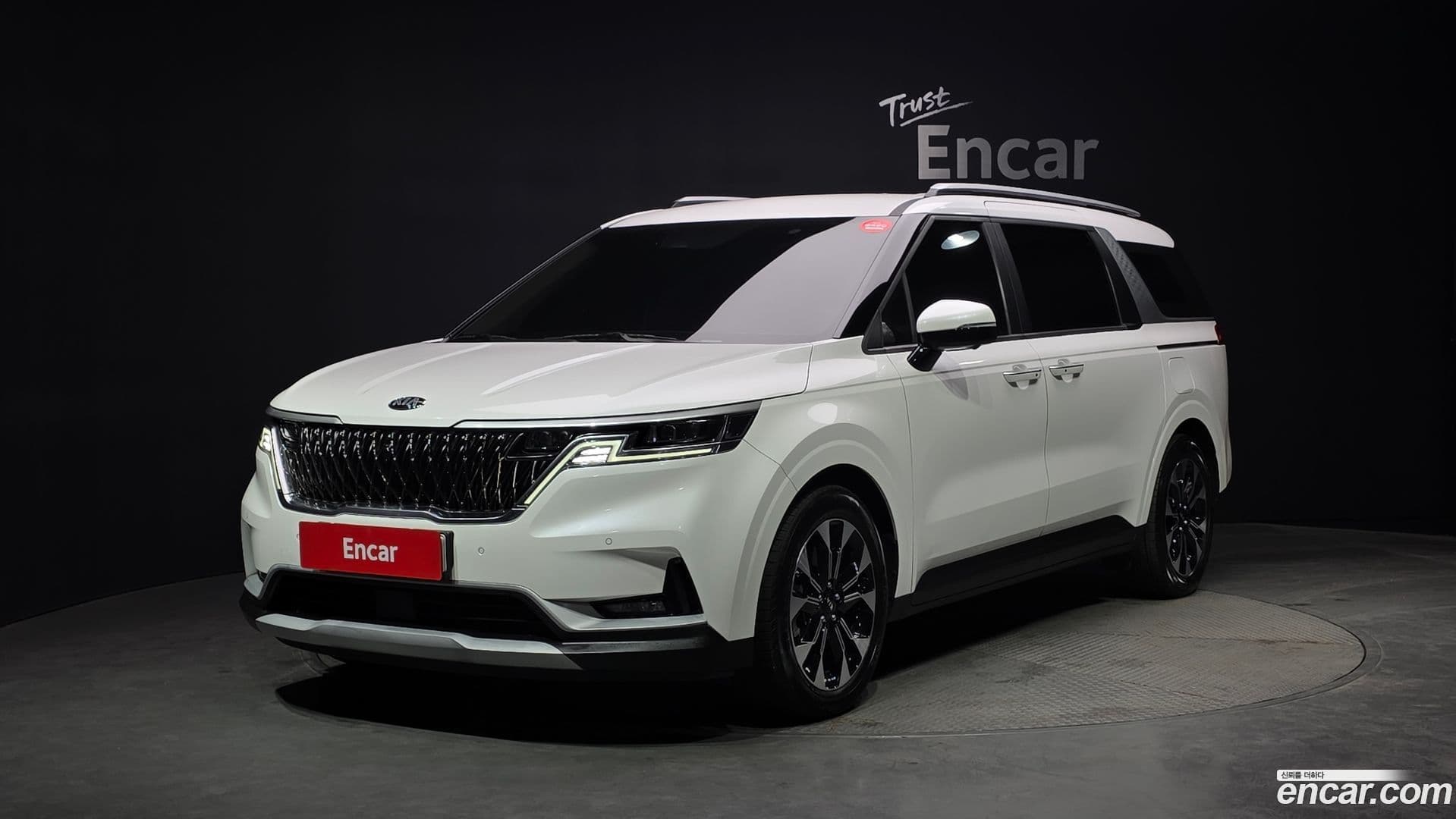 Main__Slider__Photo:Canival Kia 2021.6-0