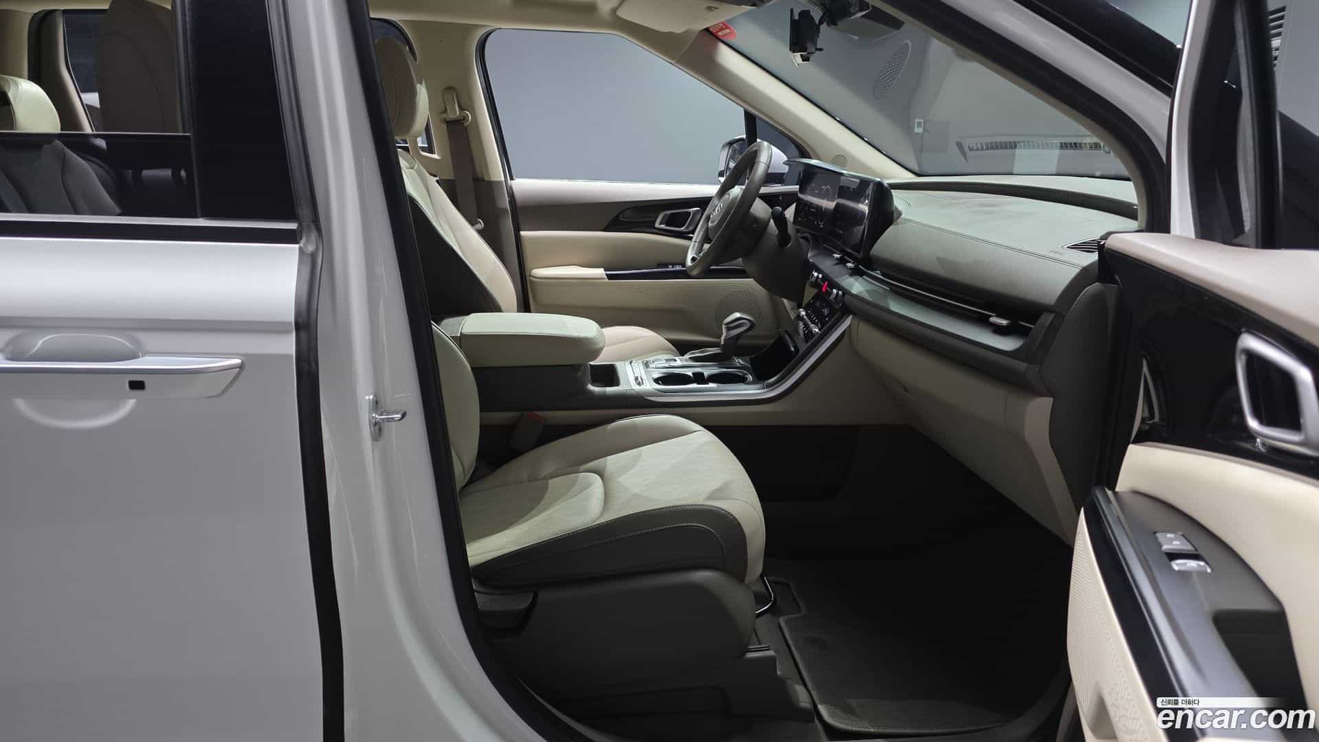 Canival Kia 2021.6-OPTION-016