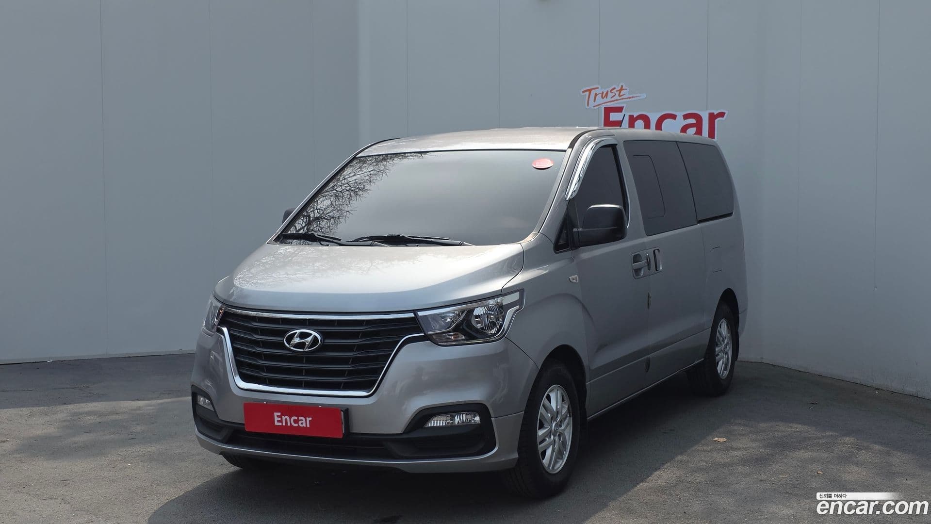 Main__Slider__Photo:Starex Hyundai 2018.10-0