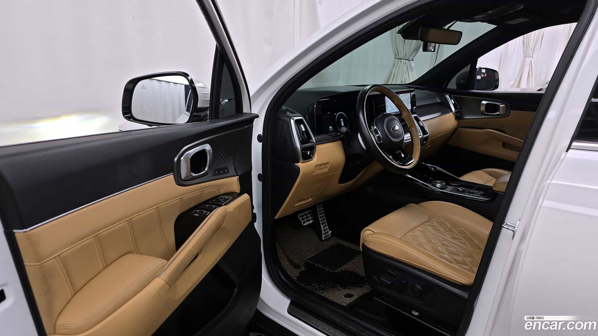 Sorento Kia 2021.2-INNER-010