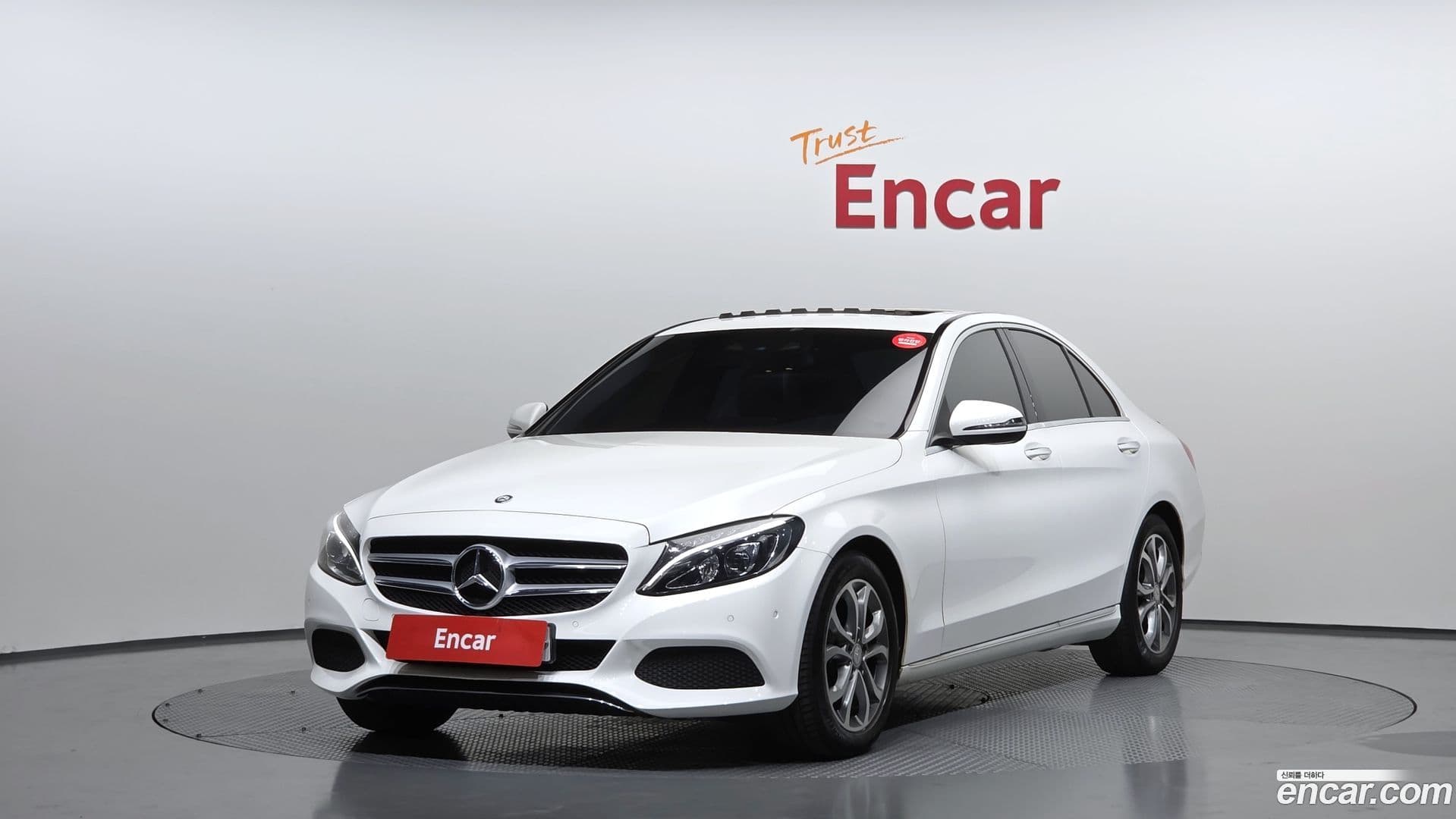 Main__Slider__Photo:C-Class Mercedes-Benz 2017.0-0