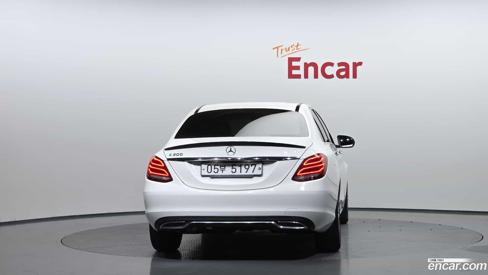 C-Class Mercedes-Benz 2017.0-OUTER-004
