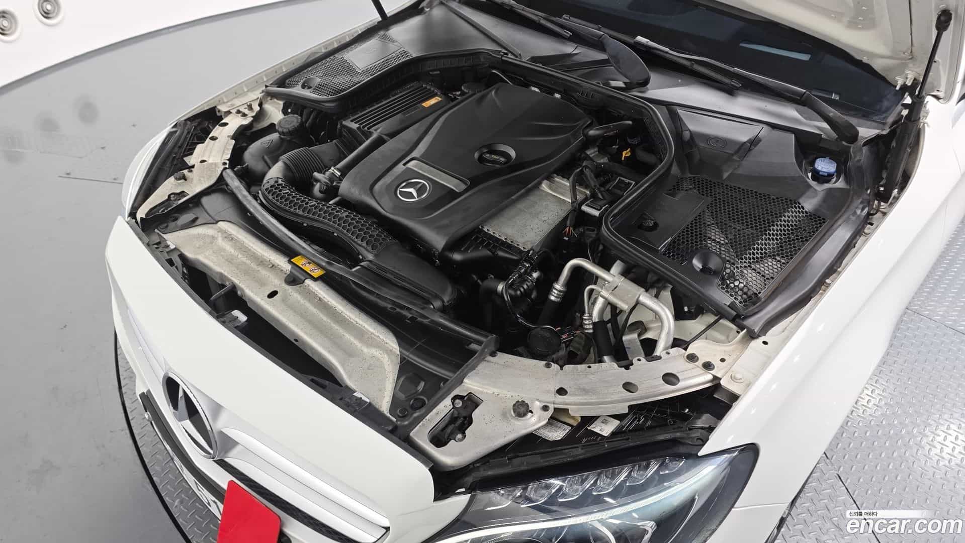 C-Class Mercedes-Benz 2017.0-OUTER-006