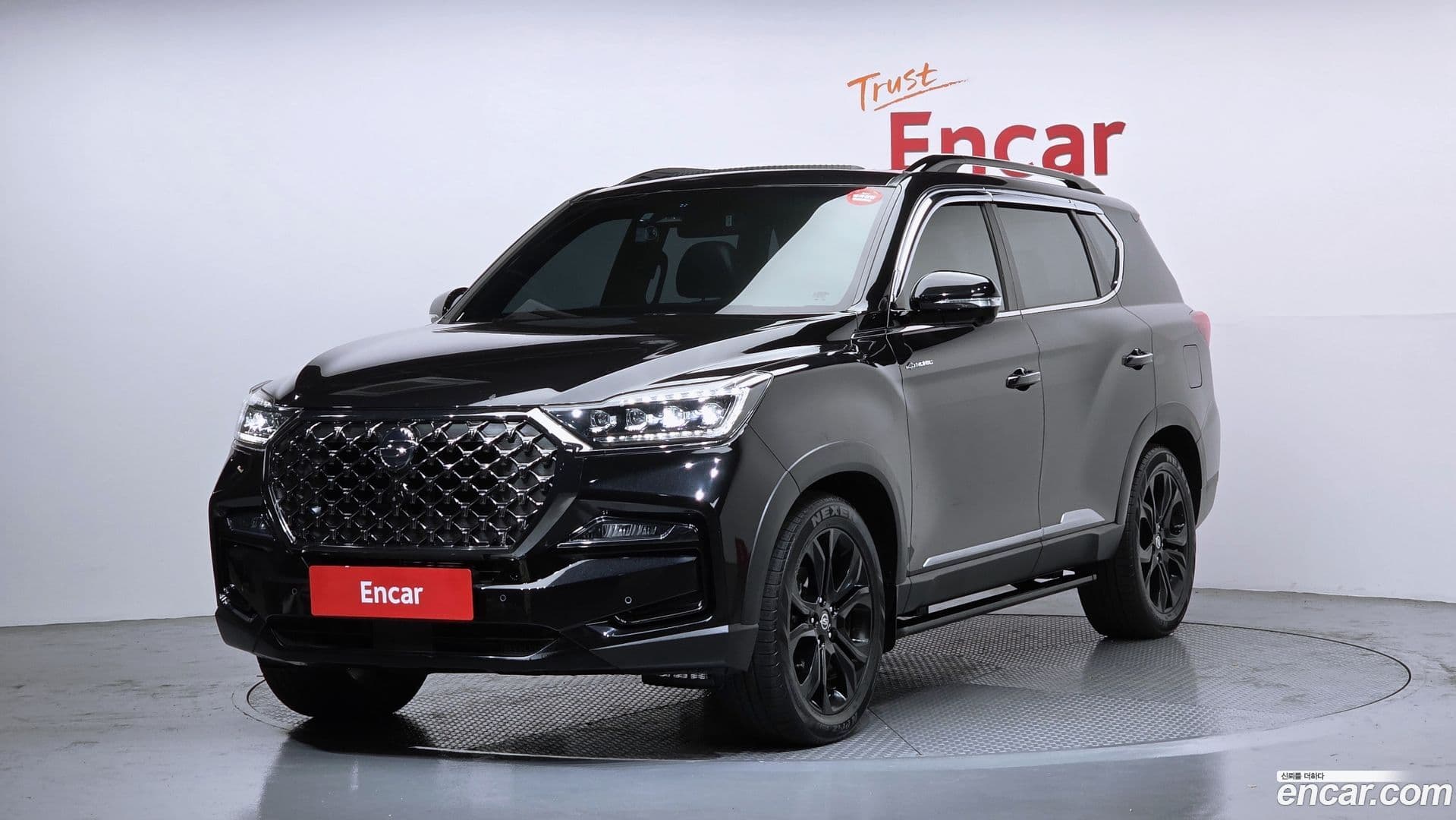 Main__Slider__Photo:Rexton KG Mobility 2022.4-0