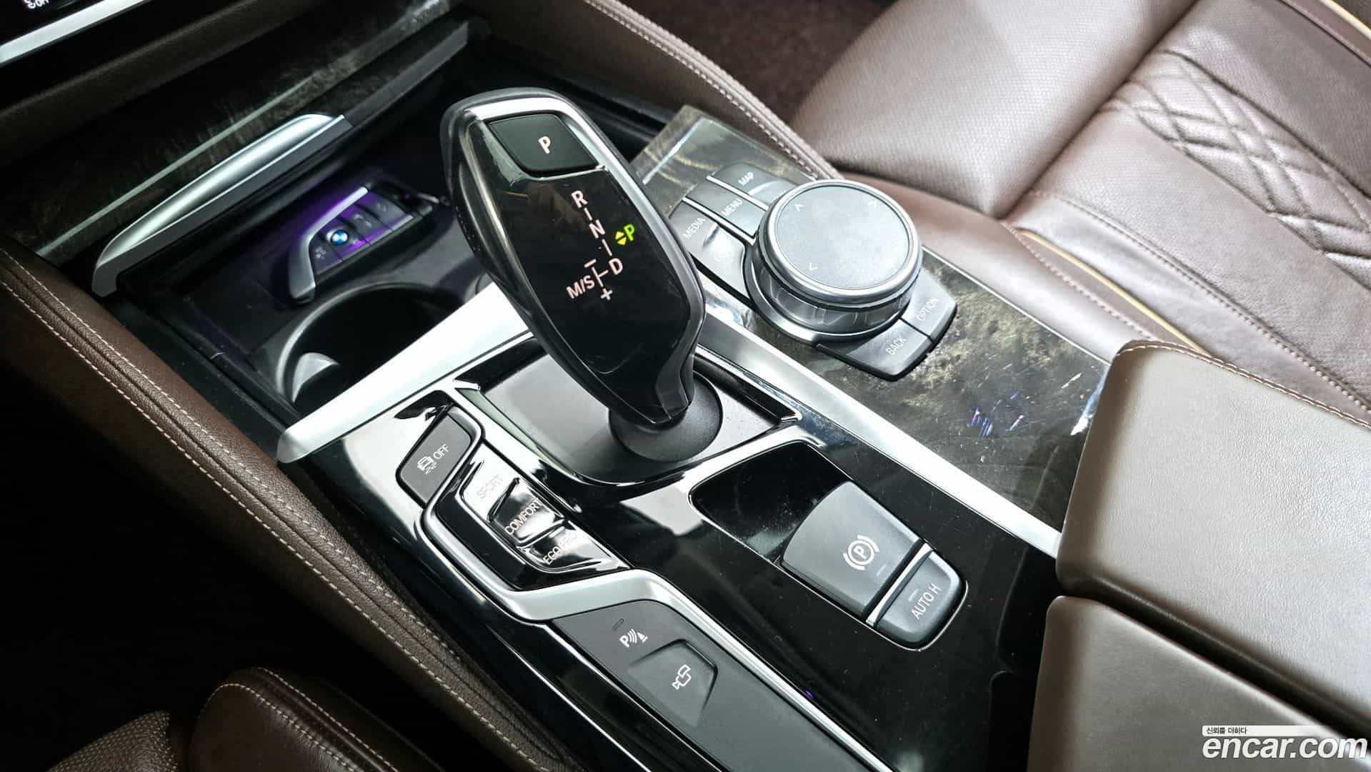 5-Series BMW 2018.11-INNER-009
