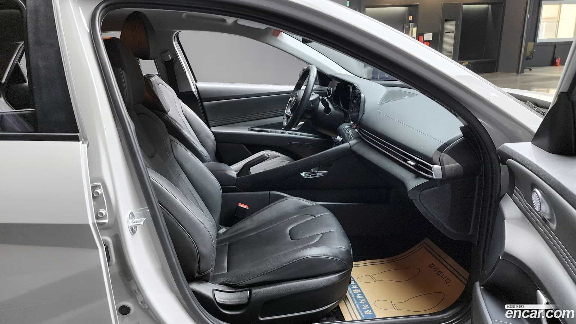 AVANTE Hyundai 2020.3-INNER-010