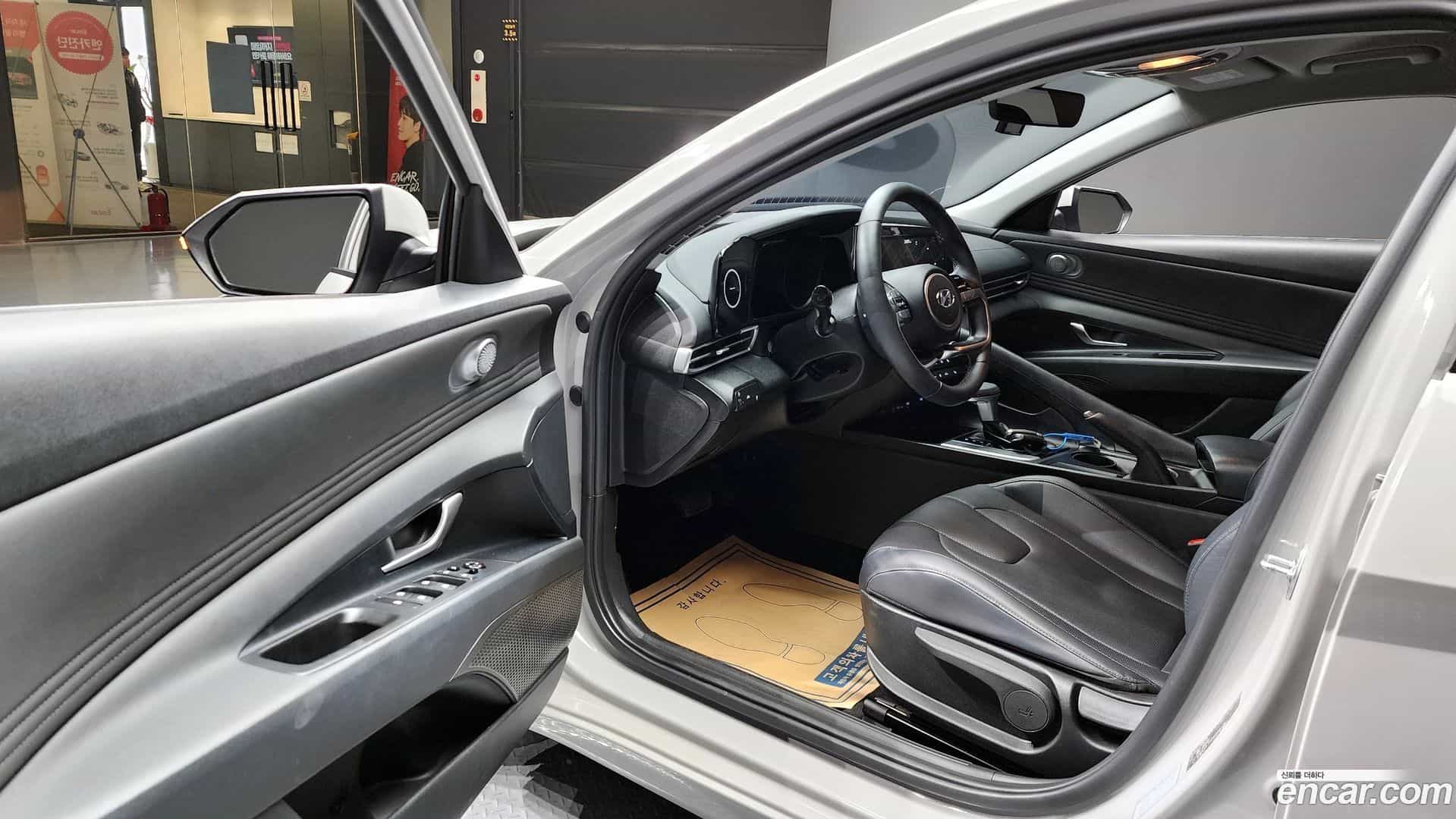 AVANTE Hyundai 2020.3-OPTION-015
