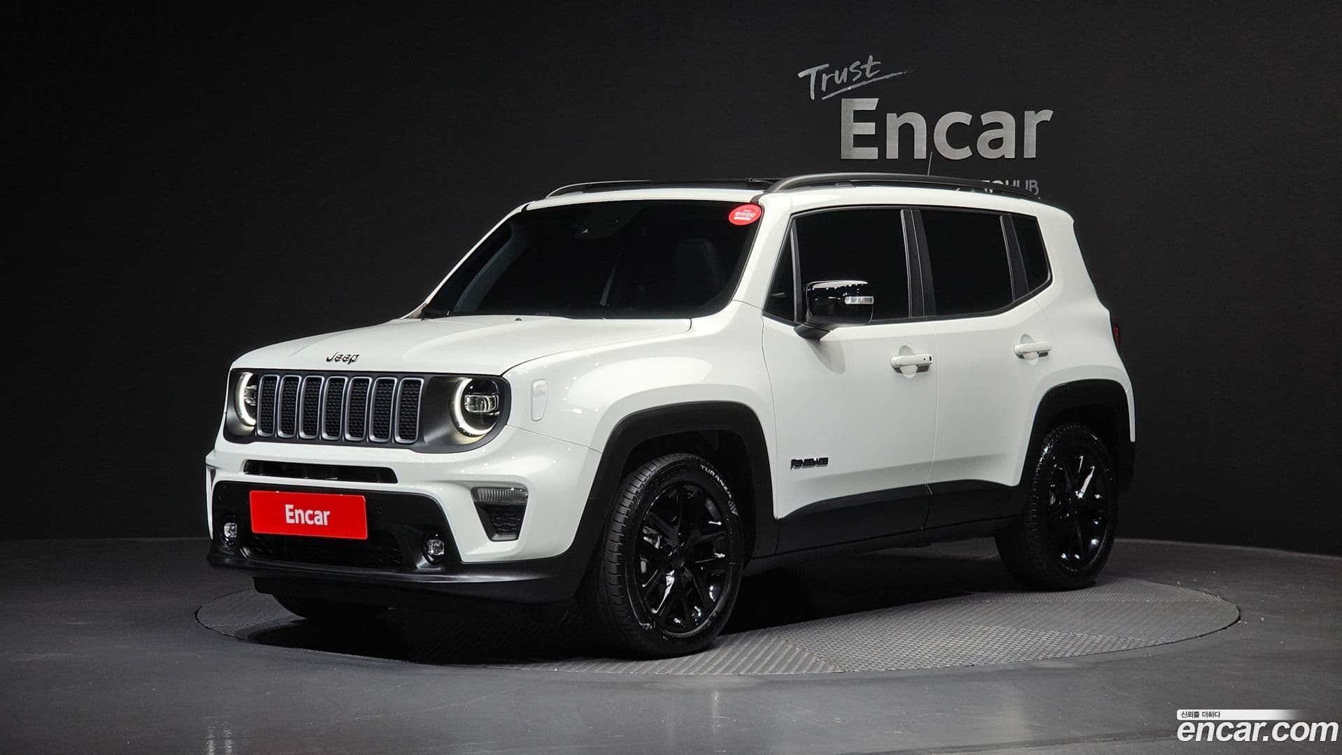 Main__Slider__Photo:Renegade Jeep 2023.11-0