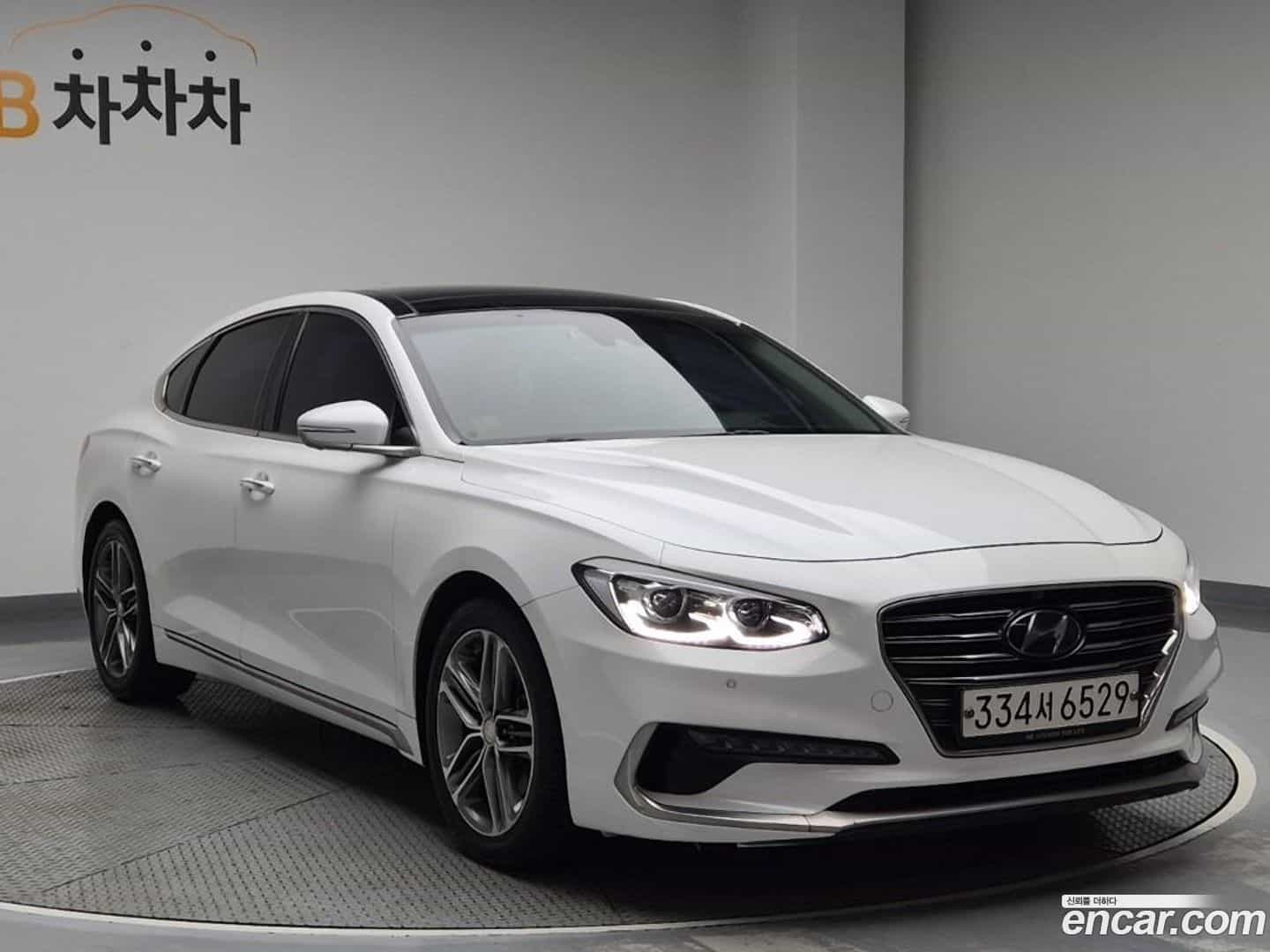 Grandeur Hyundai 2018.1-OUTER-004