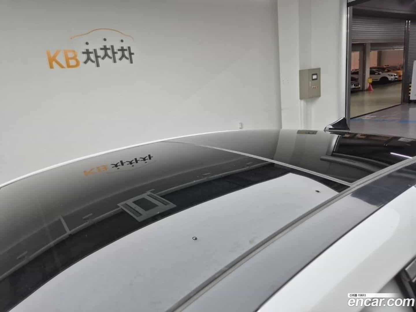 Grandeur Hyundai 2018.1-OPTION-017
