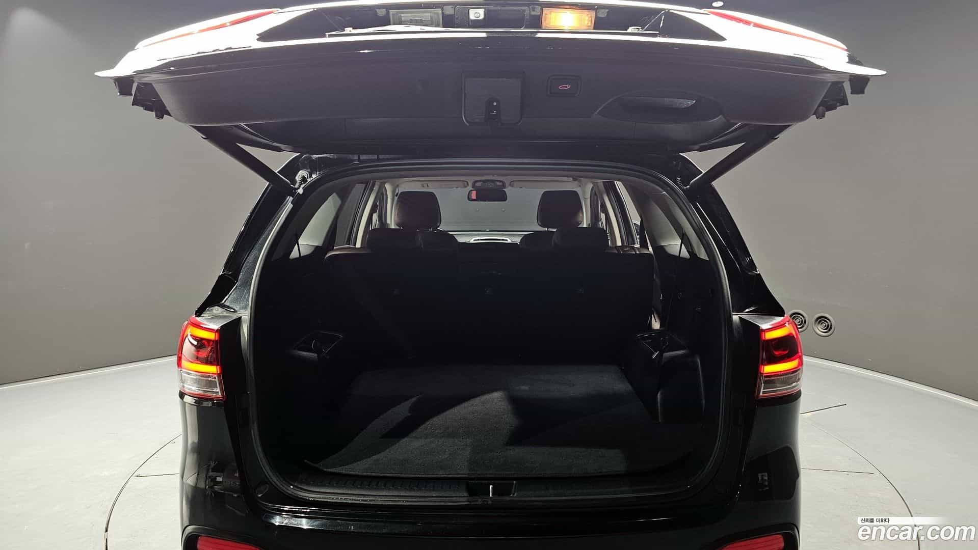 Sorento Kia 2017.0-OPTION-024