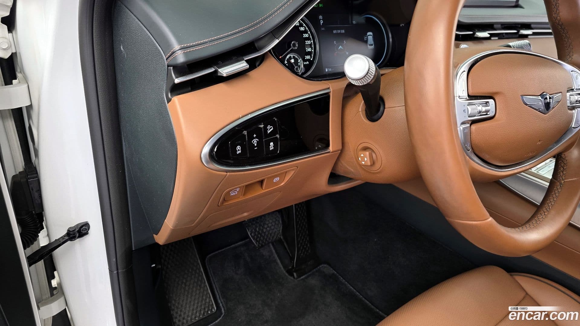 Main__Slider__Photo:GV70 Genesis 2021.11-16