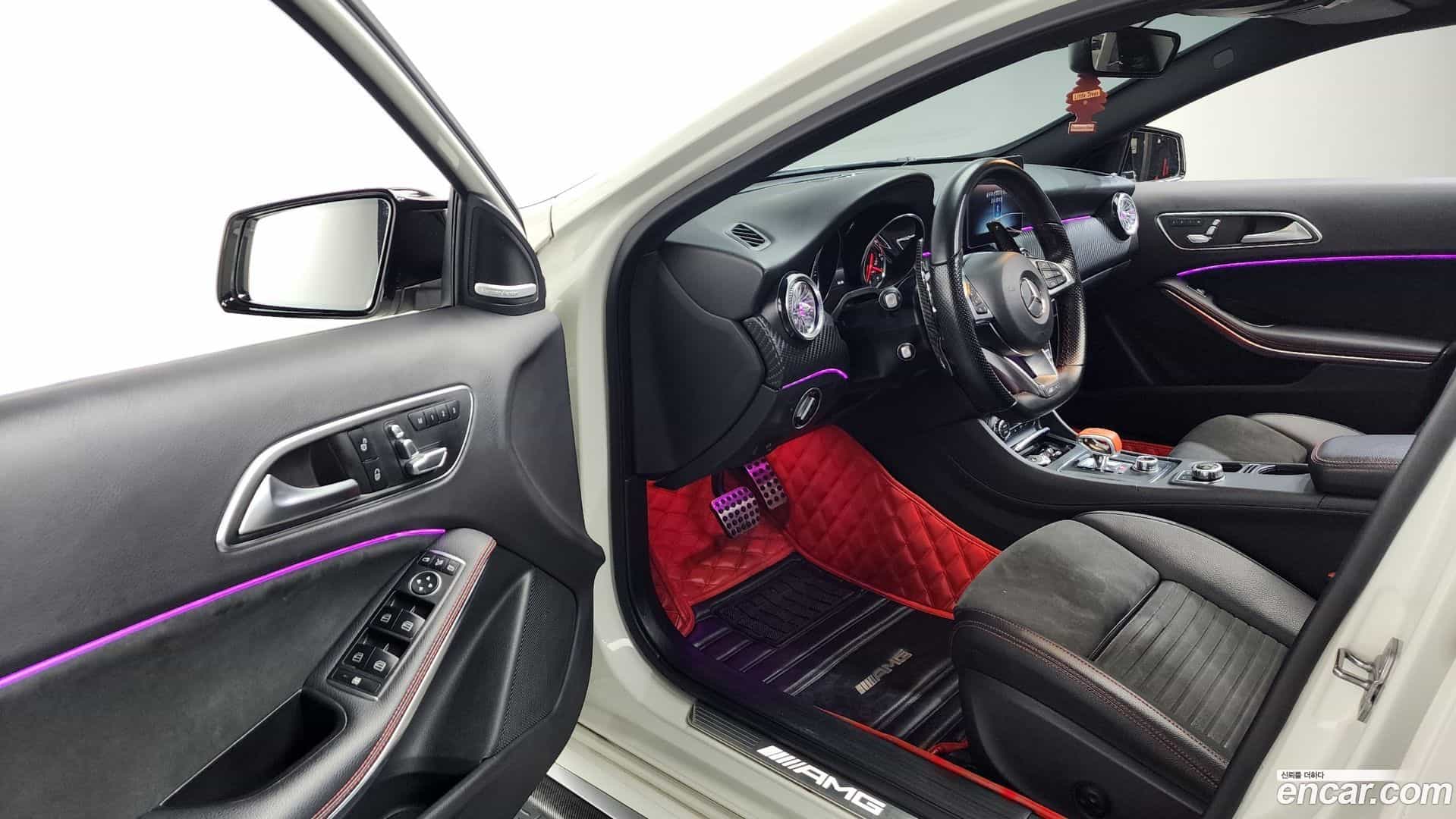 A-Class Mercedes-Benz 2018.2-INNER-010