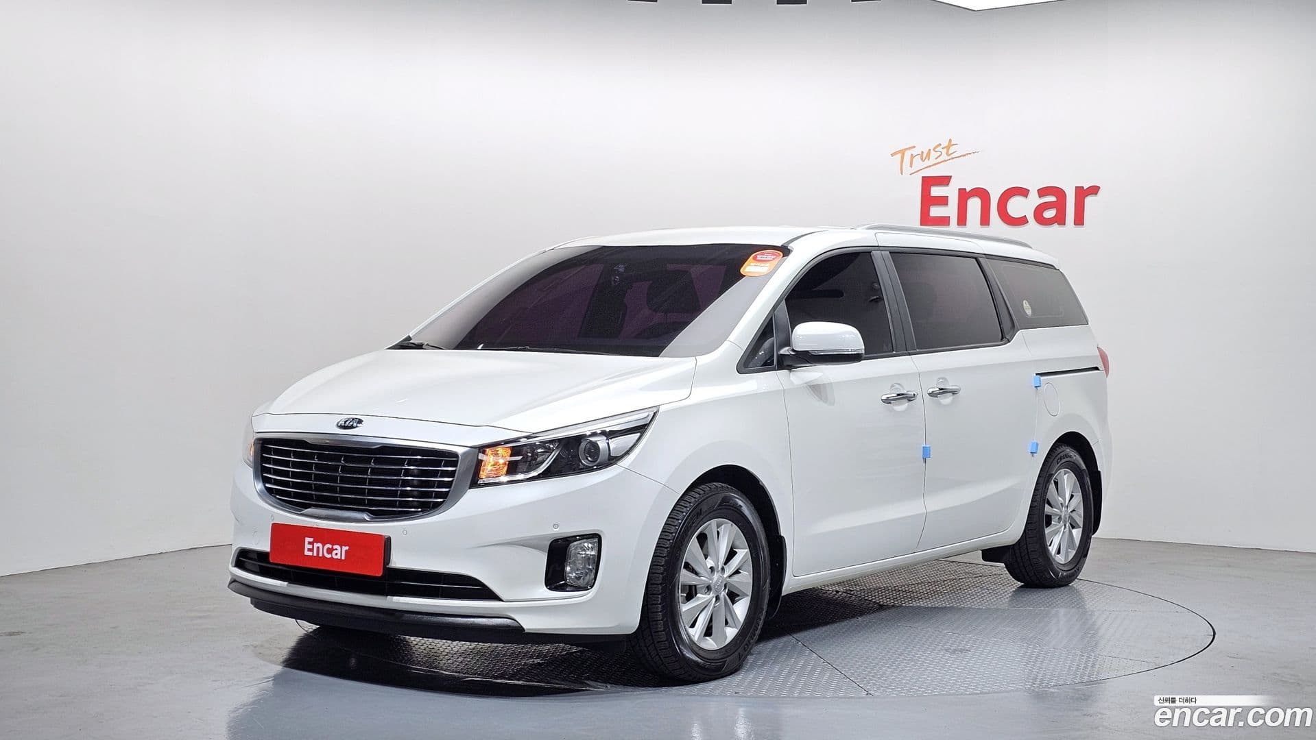Main__Slider__Photo:Canival Kia 2015.3-0