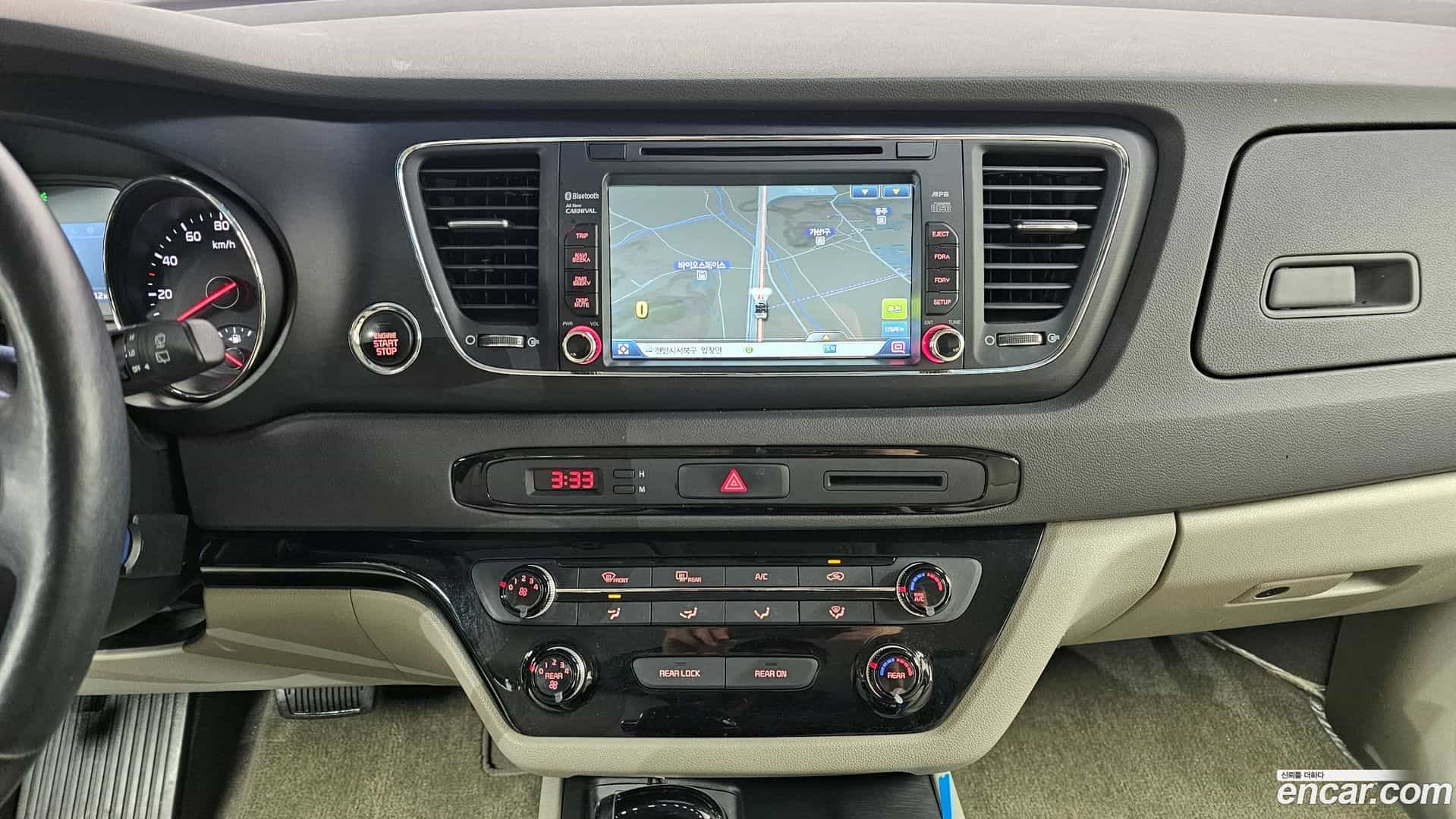 Canival Kia 2015.3-OPTION-024