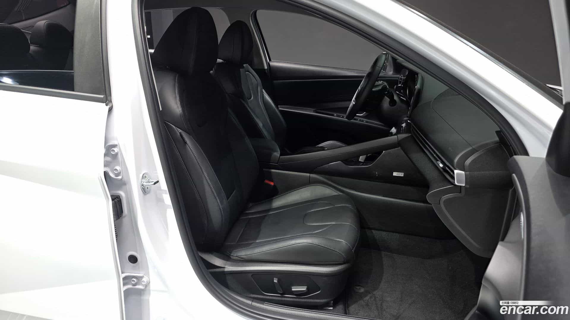 AVANTE Hyundai 2023.2-INNER-010
