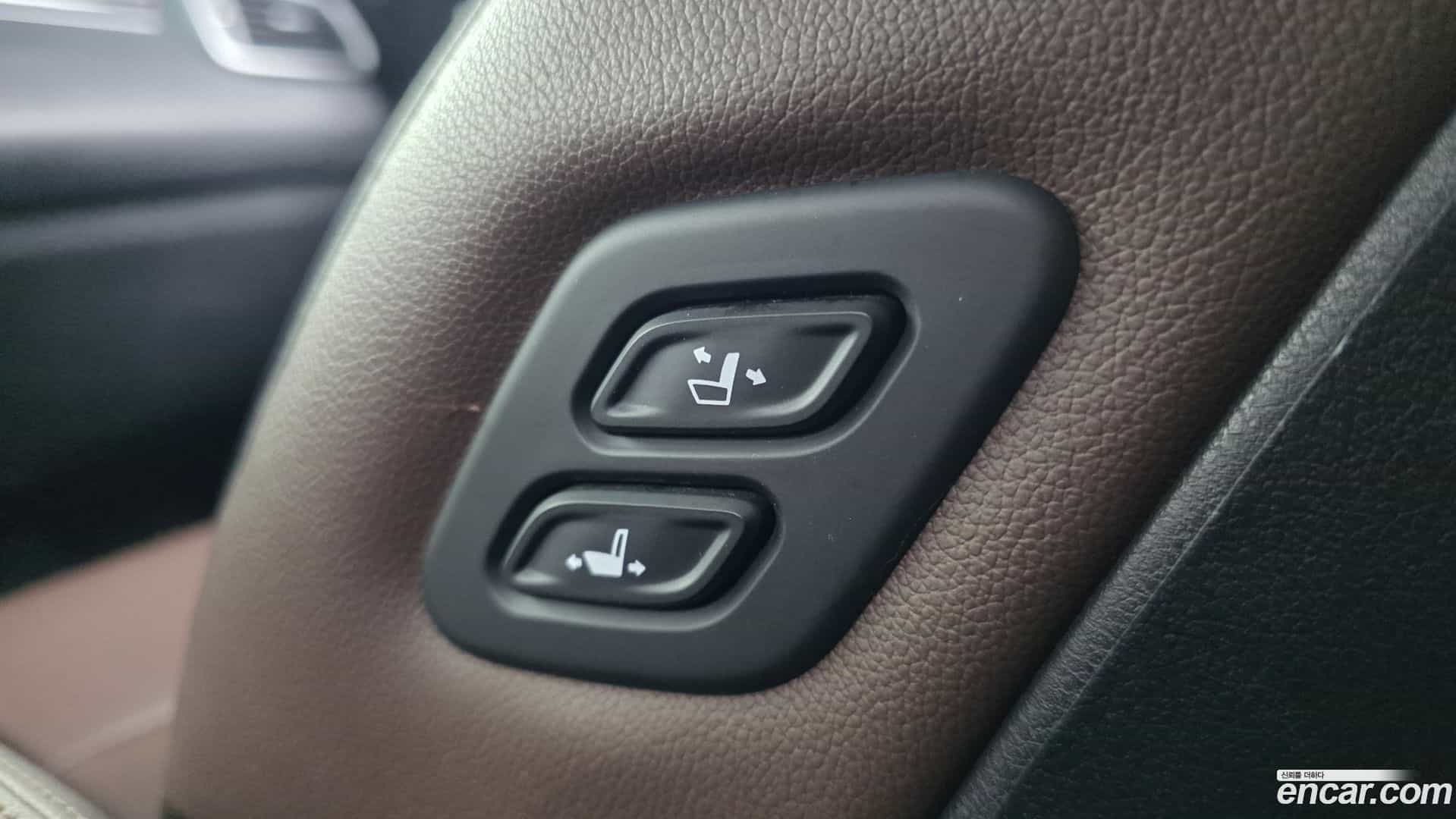 Sorento Kia 2016.8-OPTION-022