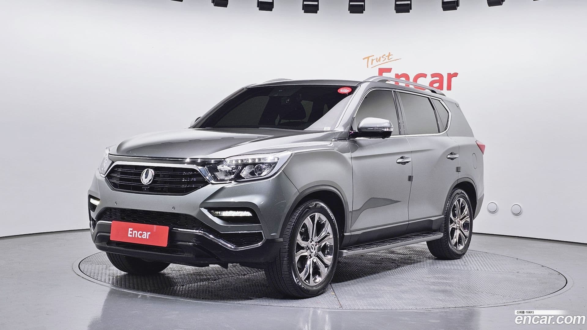 Main__Slider__Photo:Rexton KG Mobility 2017.5-0