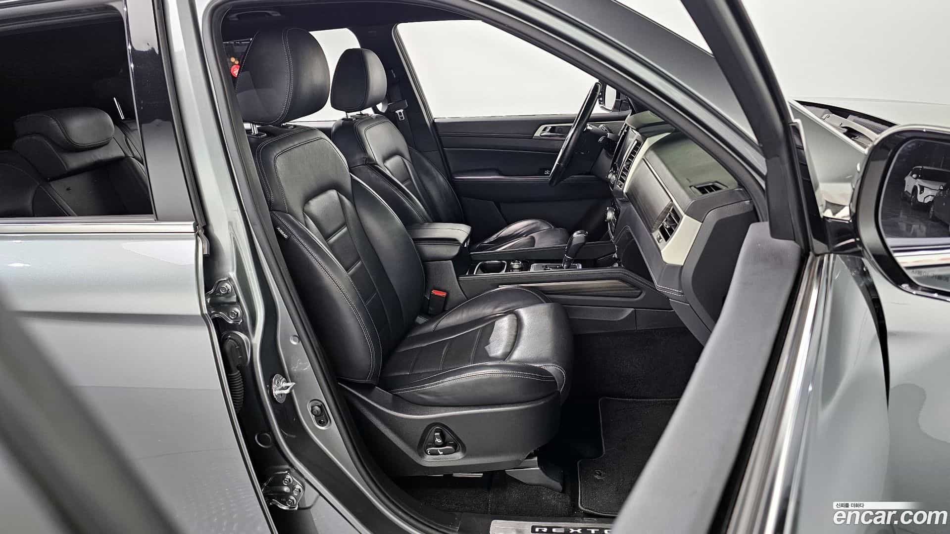 Rexton KG Mobility 2017.5-OPTION-016
