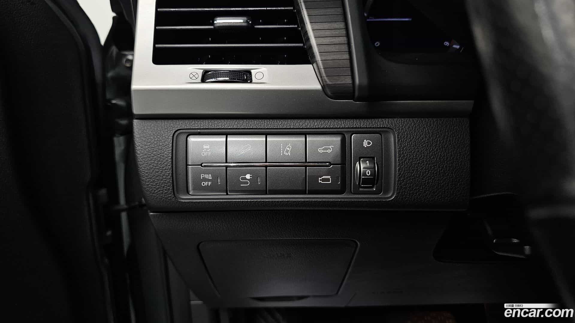 Rexton KG Mobility 2017.5-OPTION-018